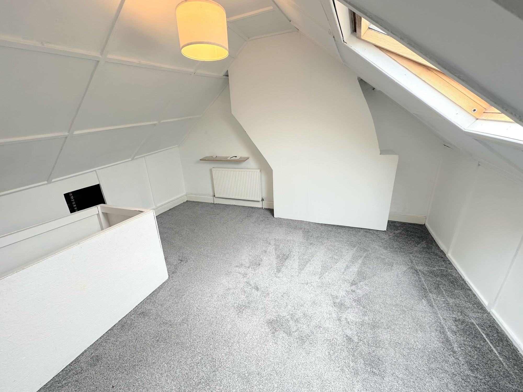 3 bed mid-terraced house to rent in Gladstone View, Halifax 11