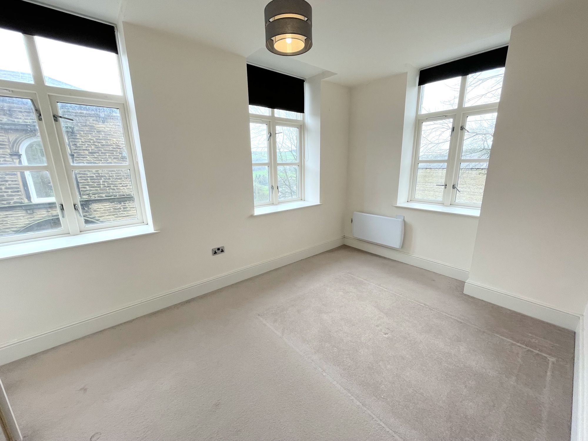 2 bed apartment for sale in Dean House Lane, Halifax  - Property Image 9