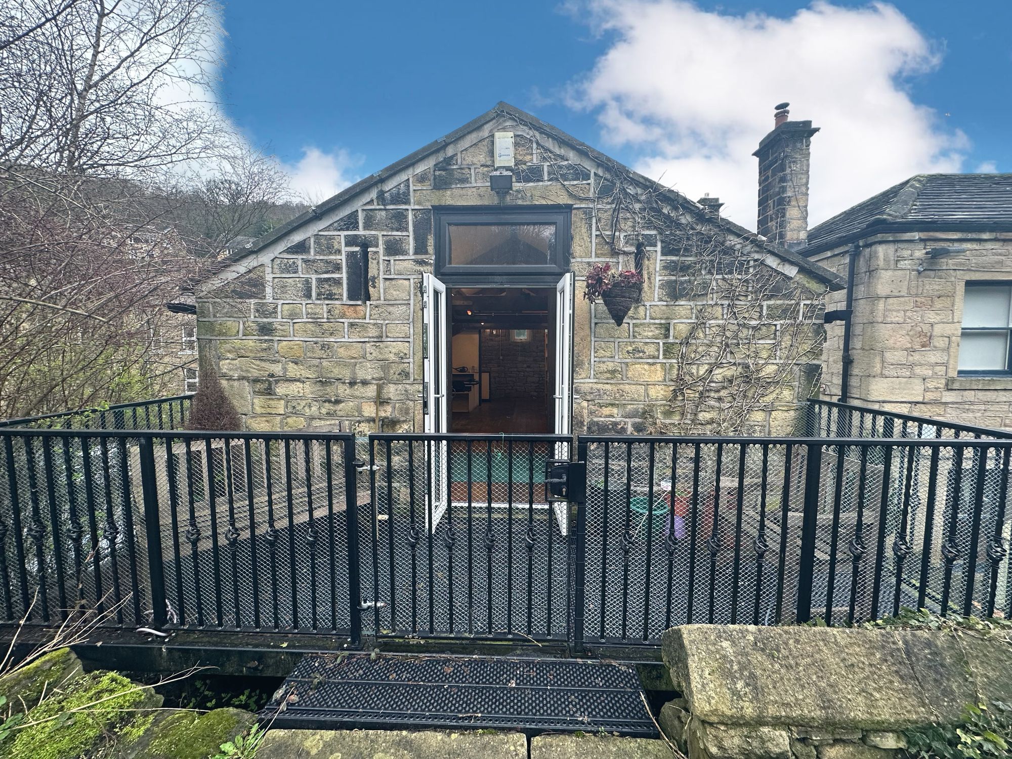 To rent in King Street, Hebden Bridge 6