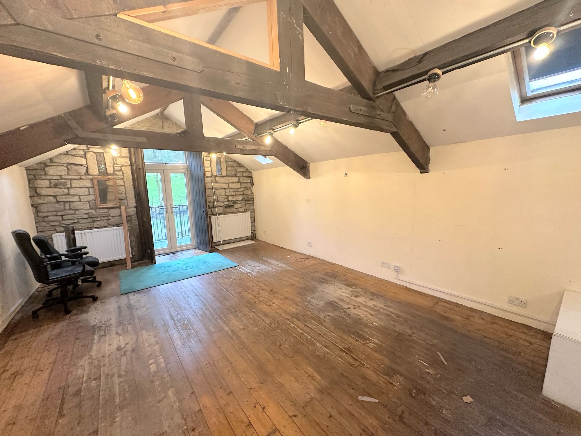 To rent in King Street, Hebden Bridge 11