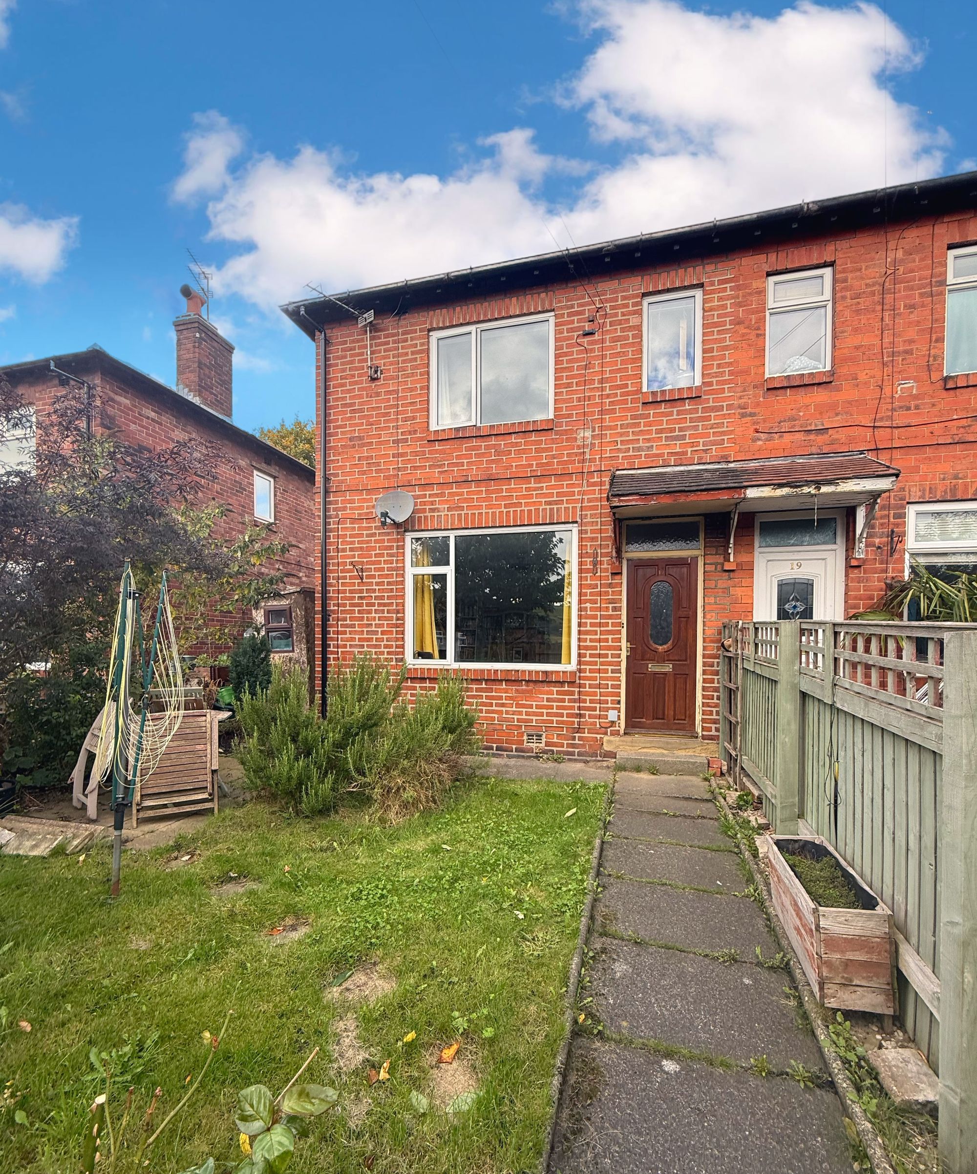 2 bed end of terrace house to rent in Sunnybank Drive, Sowerby Bridge  - Property Image 1