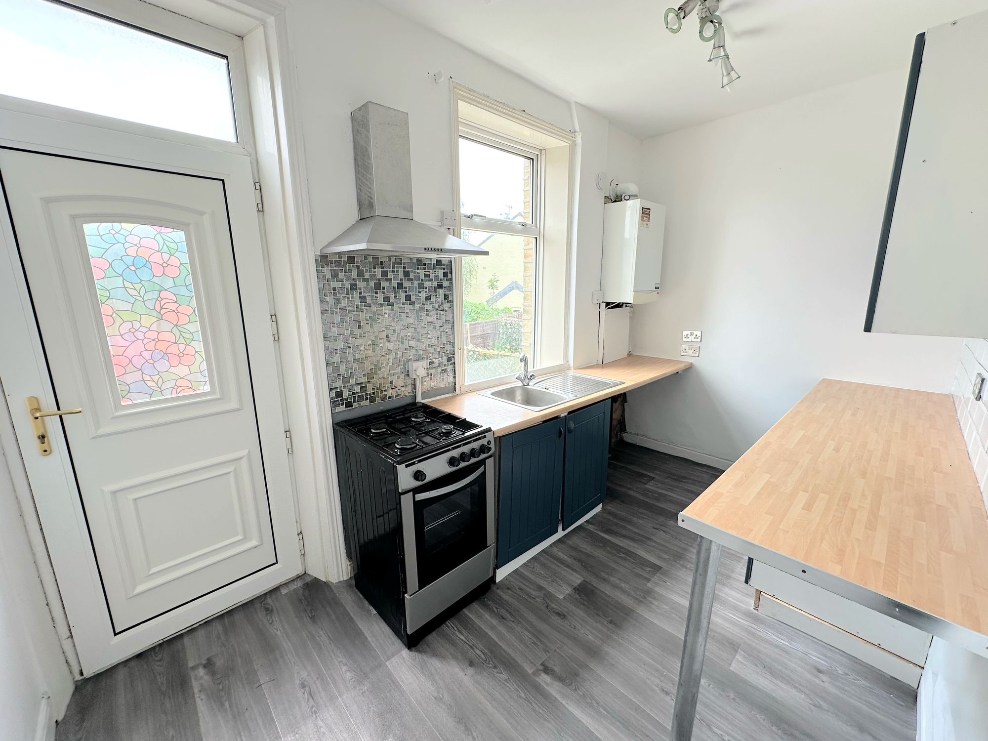 3 bed mid-terraced house to rent in Palm Street, Halifax  - Property Image 3
