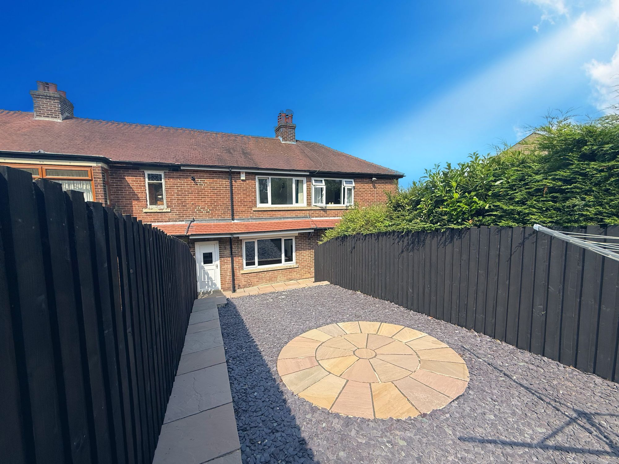 2 bed mid-terraced house for sale in Woodside Grove, Halifax  - Property Image 36
