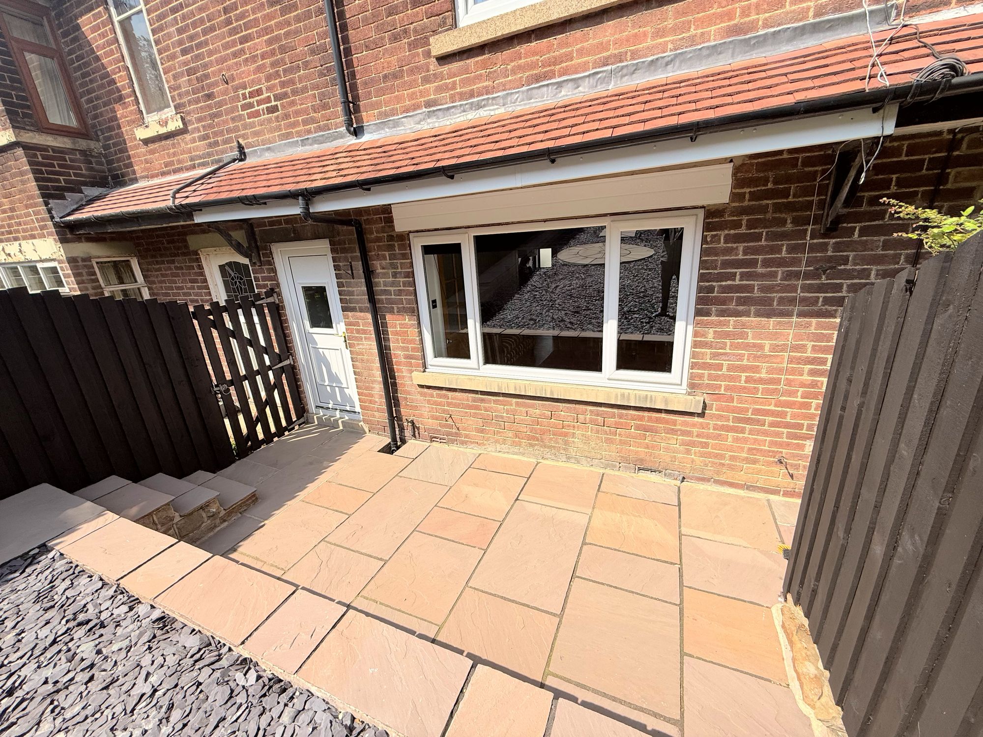 2 bed mid-terraced house for sale in Woodside Grove, Halifax  - Property Image 35