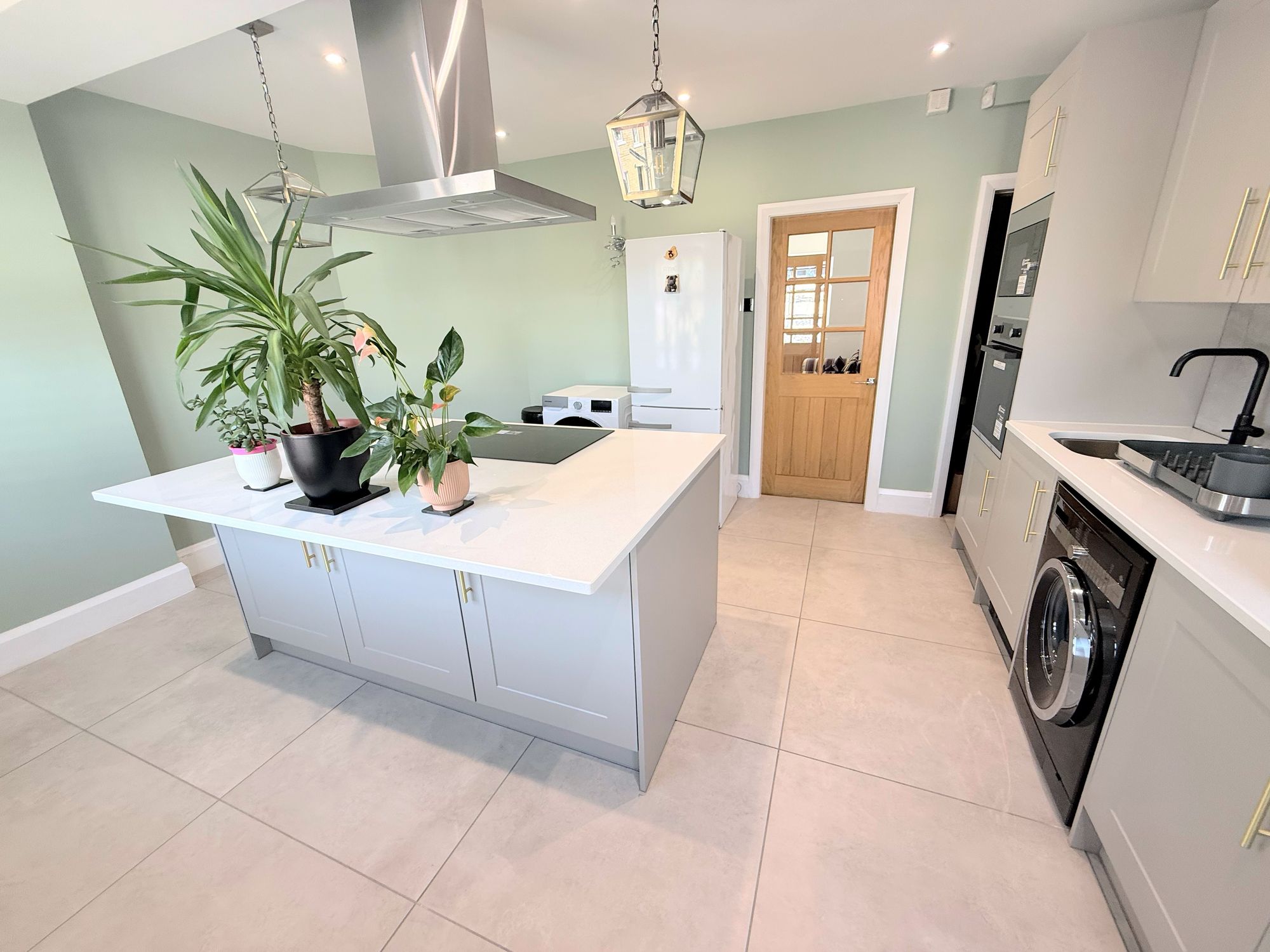 2 bed mid-terraced house for sale in Woodside Grove, Halifax  - Property Image 14