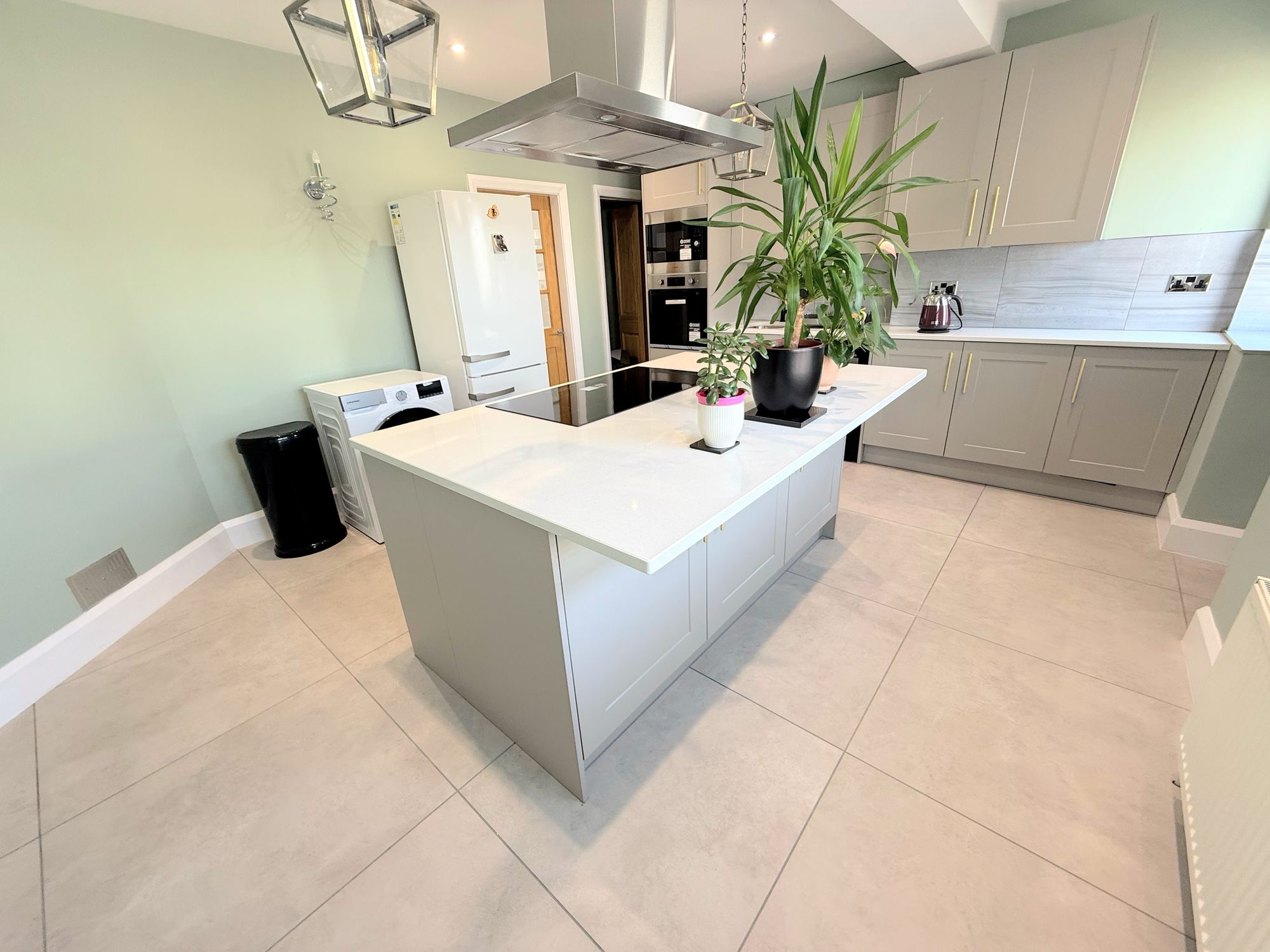 2 bed mid-terraced house for sale in Woodside Grove, Halifax  - Property Image 16