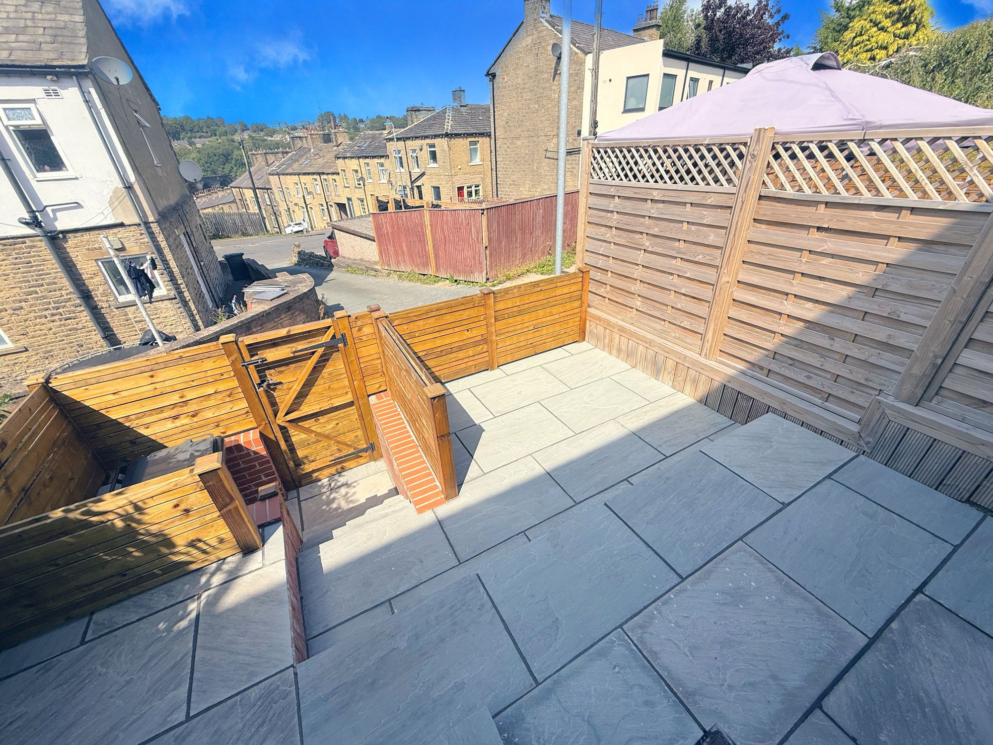 2 bed mid-terraced house for sale in Woodside Grove, Halifax  - Property Image 41