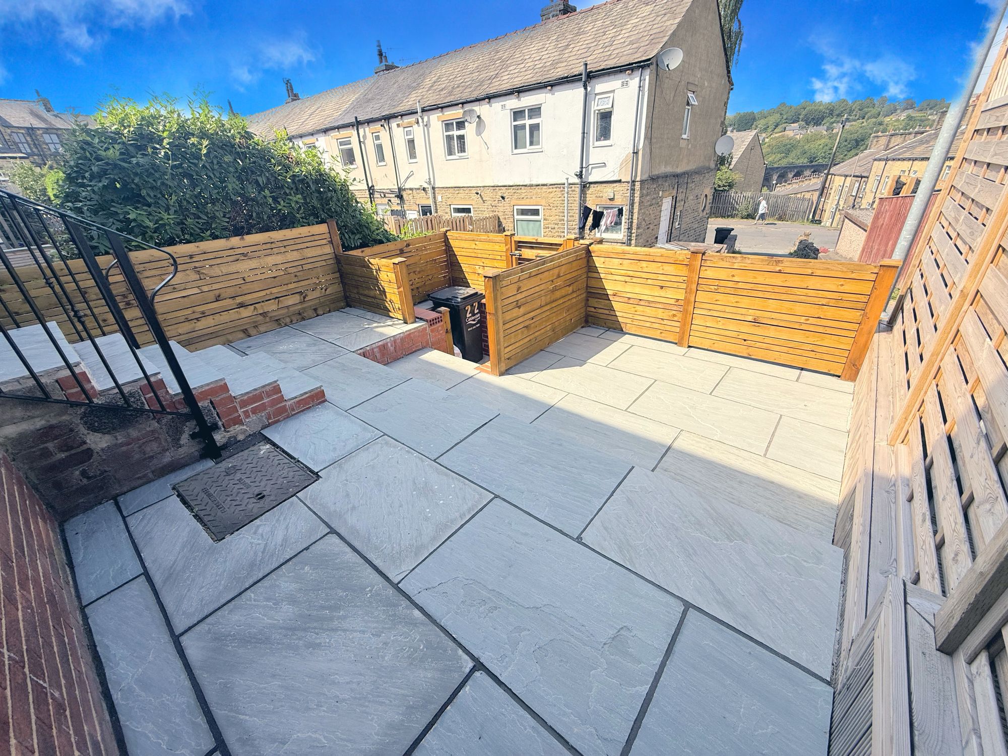 2 bed mid-terraced house for sale in Woodside Grove, Halifax  - Property Image 42