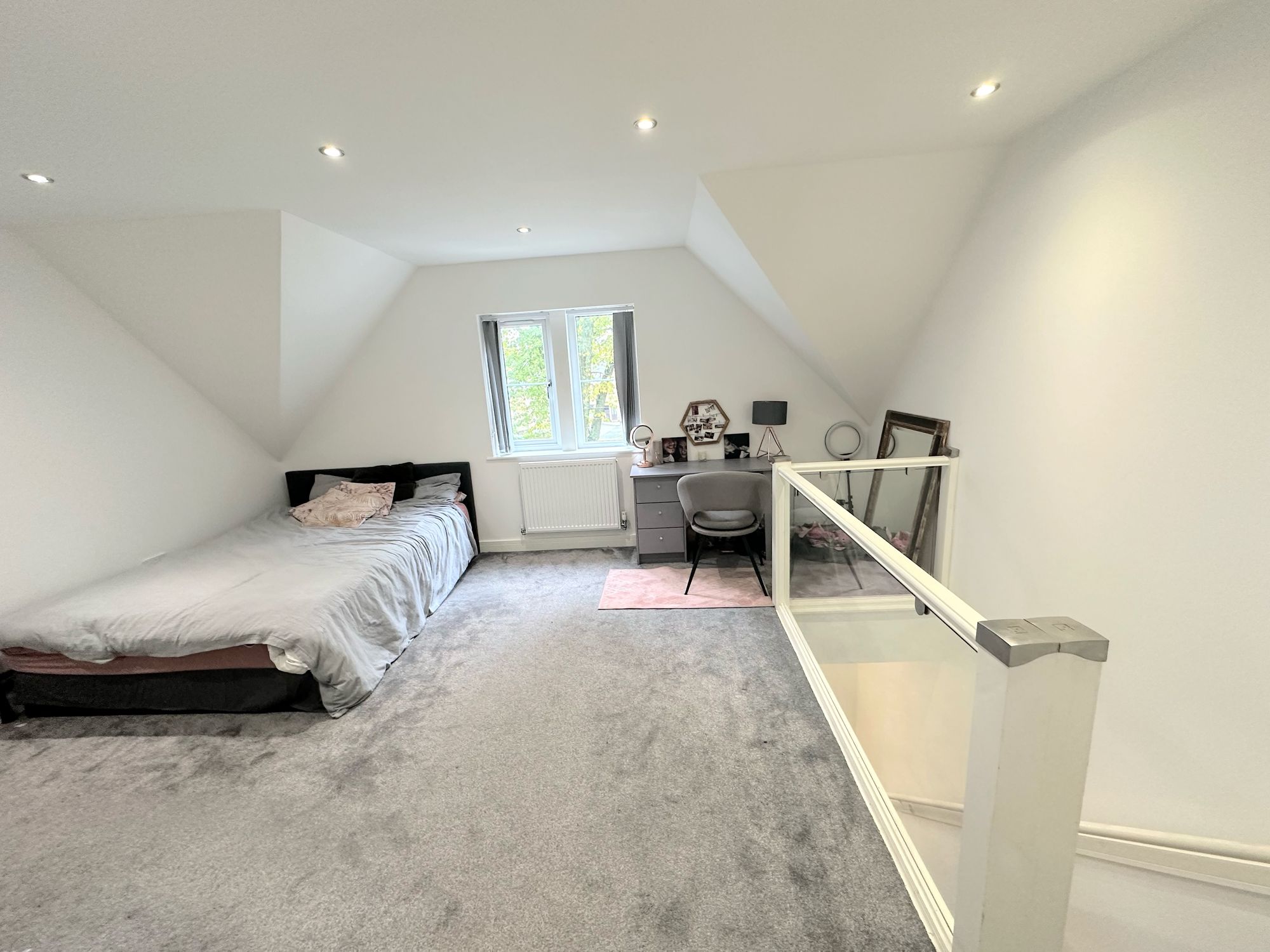 3 bed end of terrace house for sale in Woodlands Road, Halifax  - Property Image 22