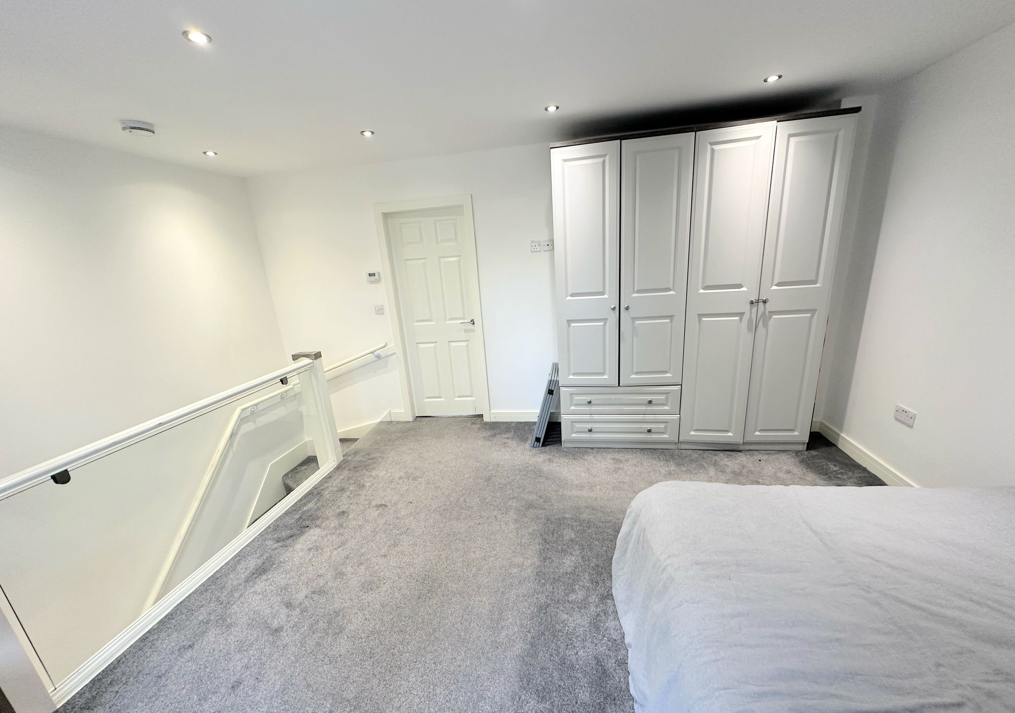 3 bed end of terrace house for sale in Woodlands Road, Halifax  - Property Image 23