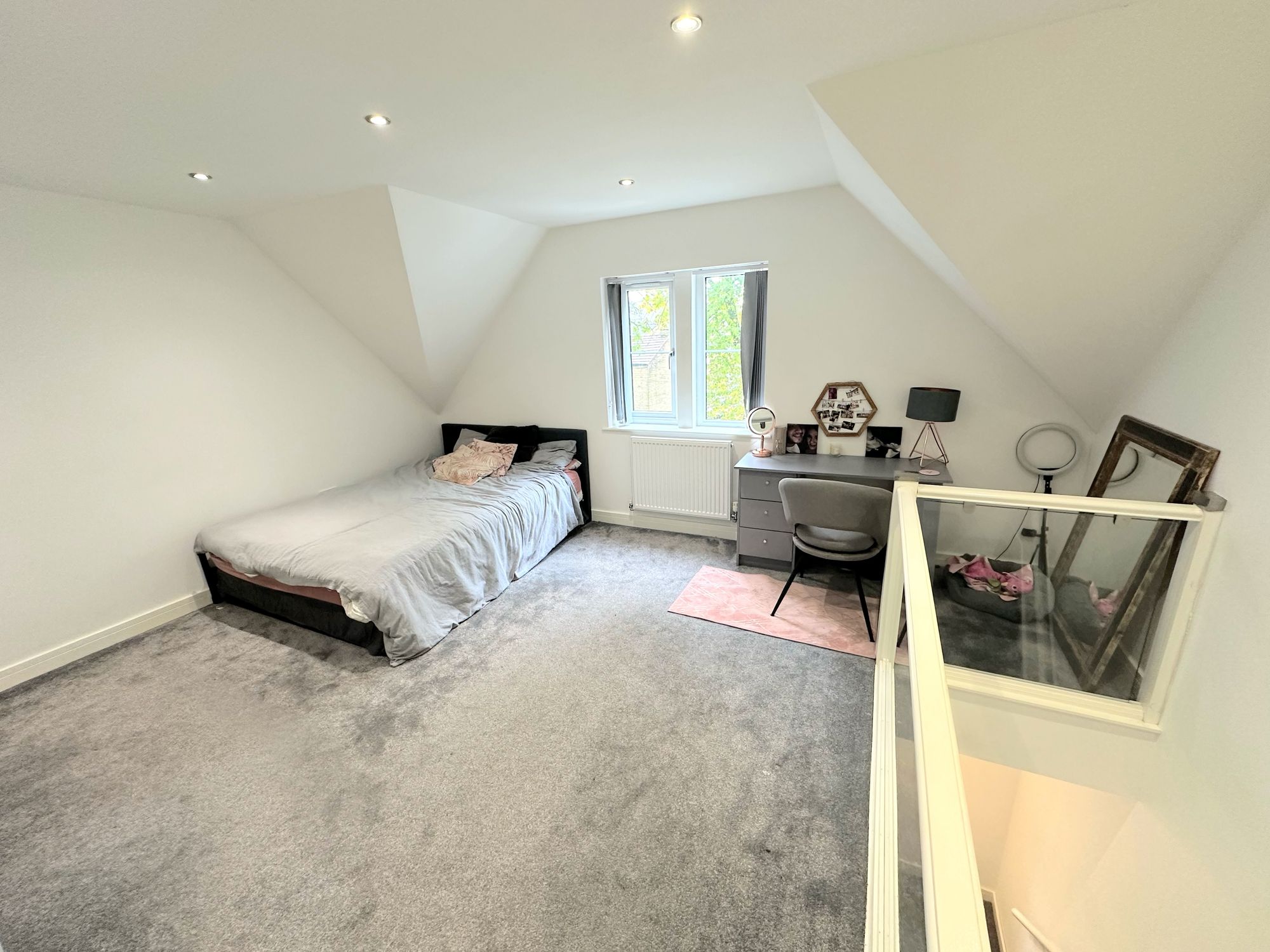 3 bed end of terrace house for sale in Woodlands Road, Halifax  - Property Image 20