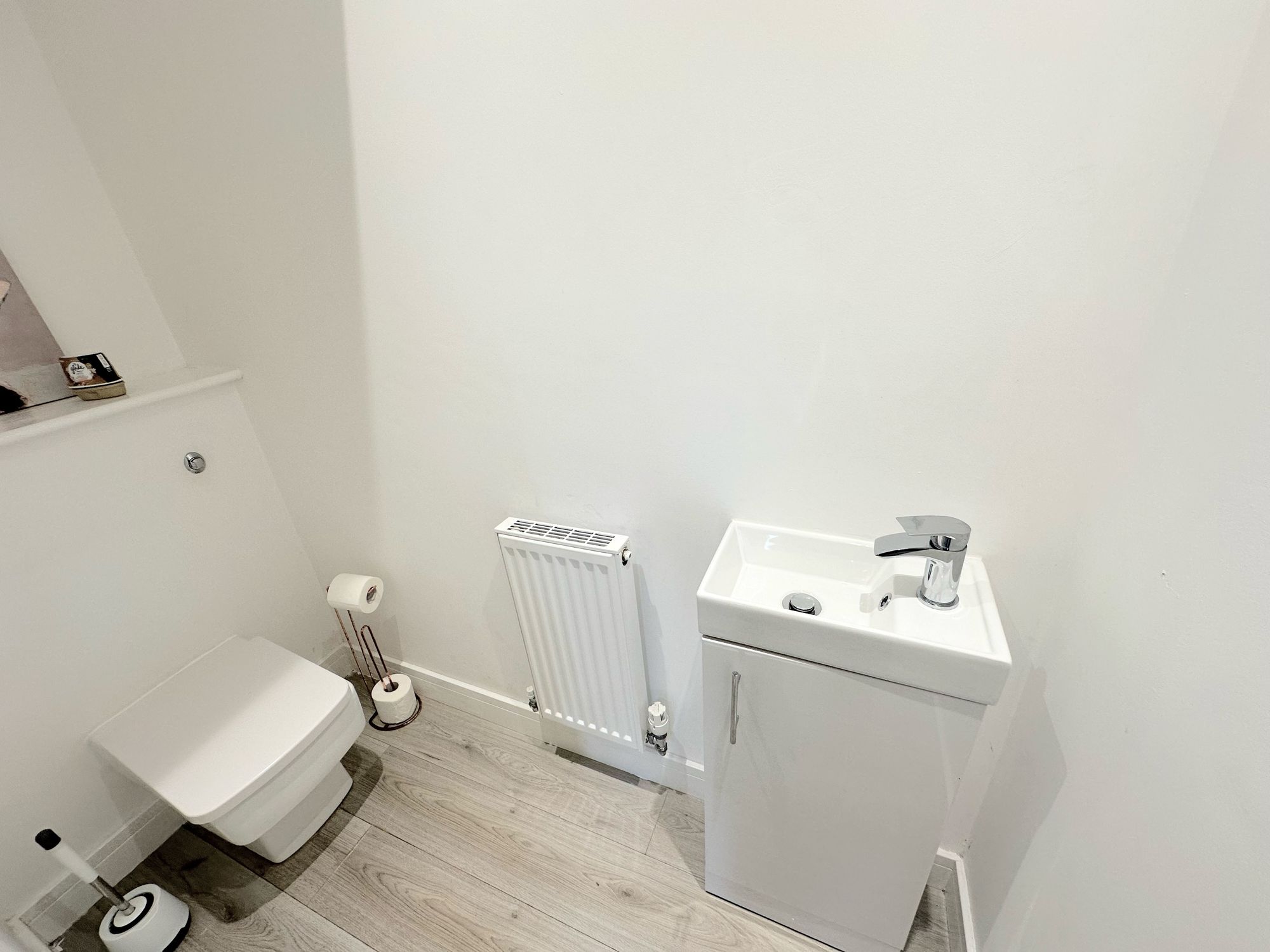 3 bed end of terrace house for sale in Woodlands Road, Halifax  - Property Image 6