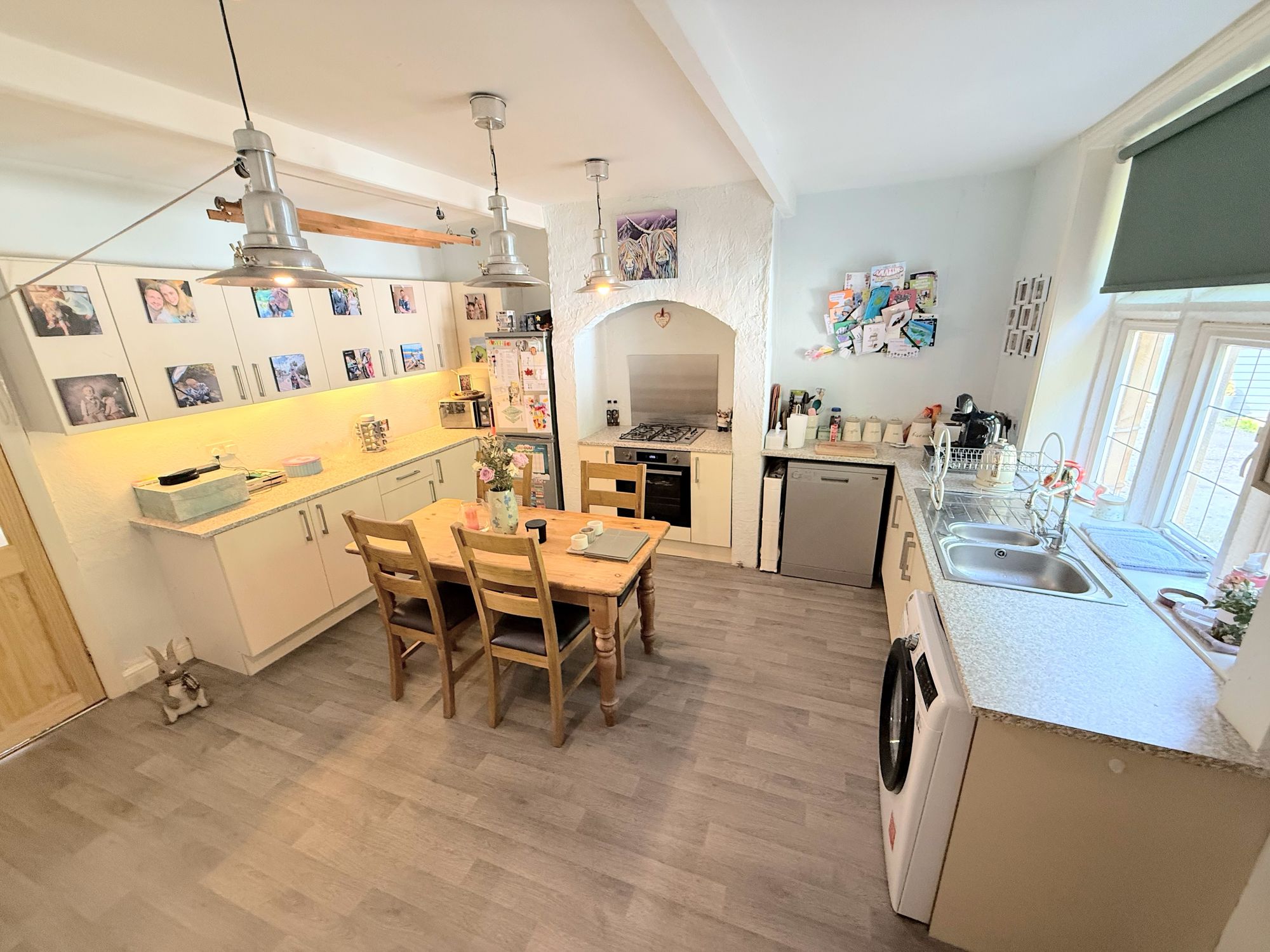 2 bed mid-terraced house for sale in Railway Terrace, Halifax  - Property Image 3