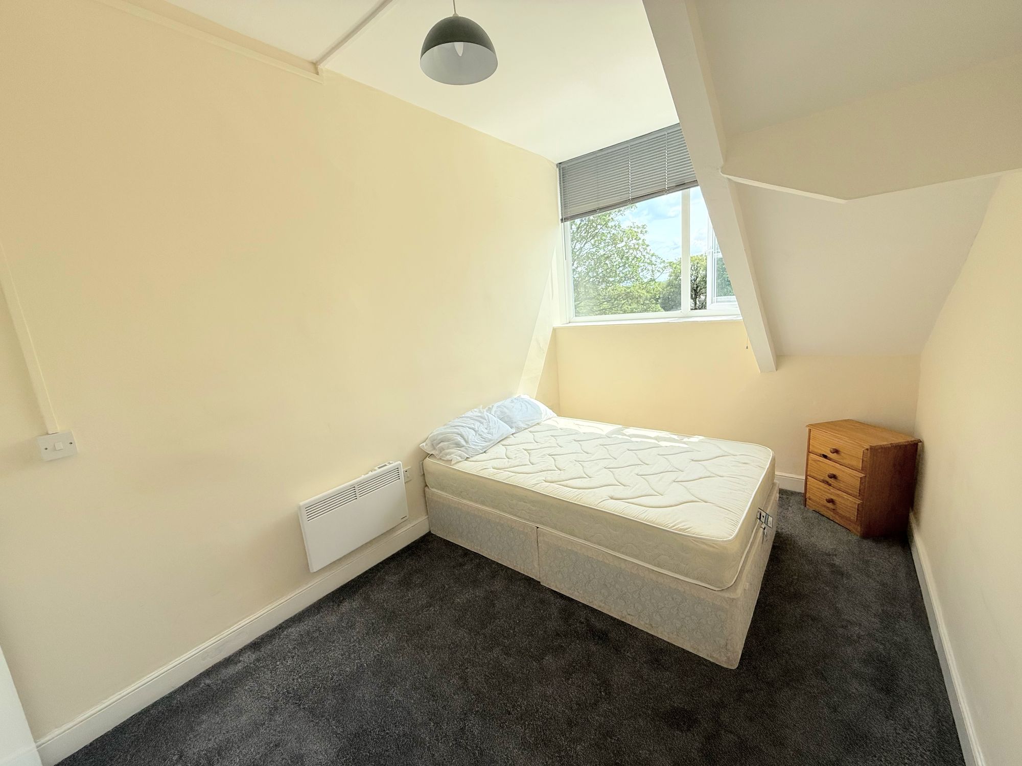 House share to rent in Heath Crescent, Halifax  - Property Image 4
