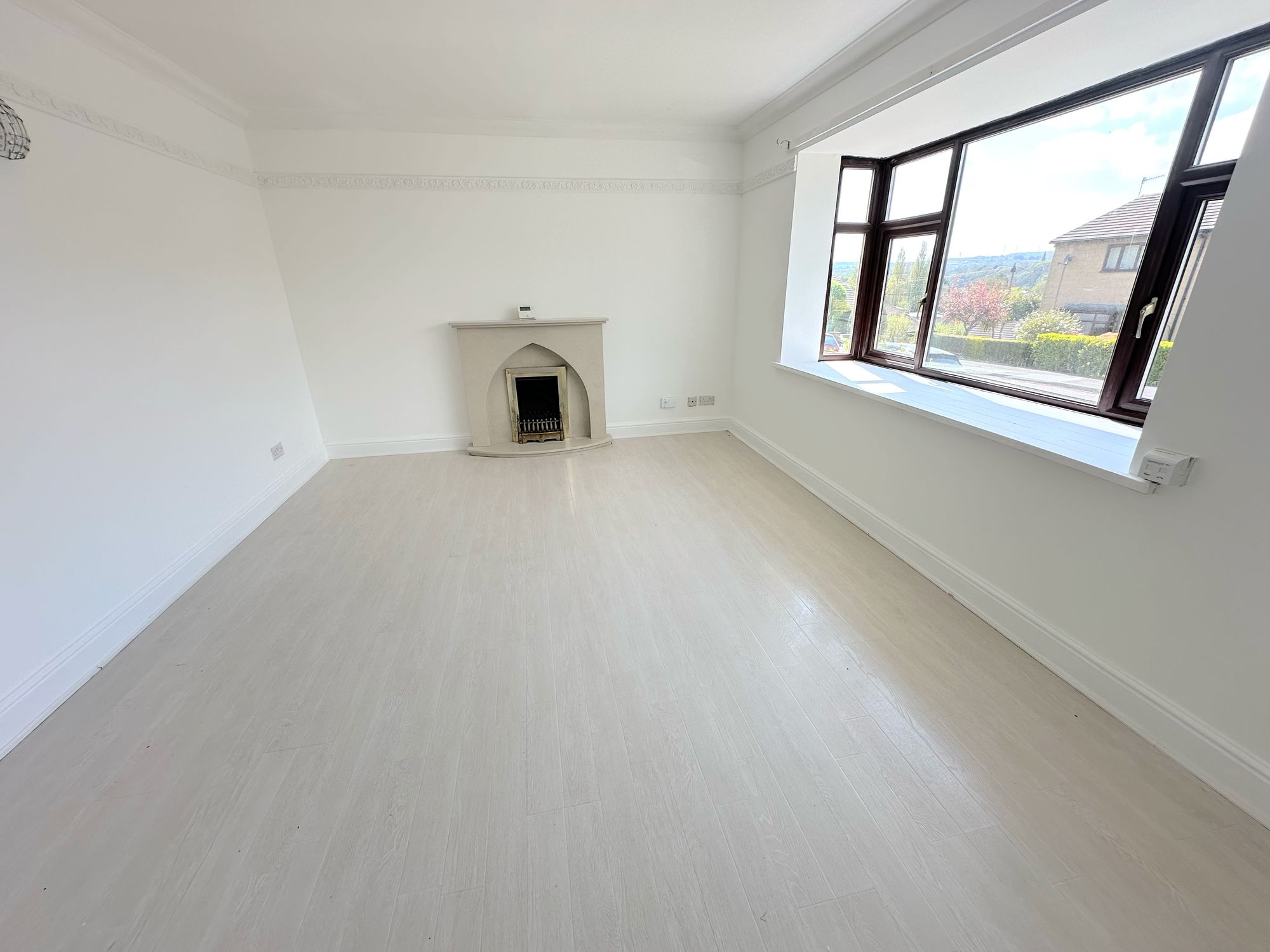 3 bed semi-detached house for sale in Roselee Close, Halifax  - Property Image 8