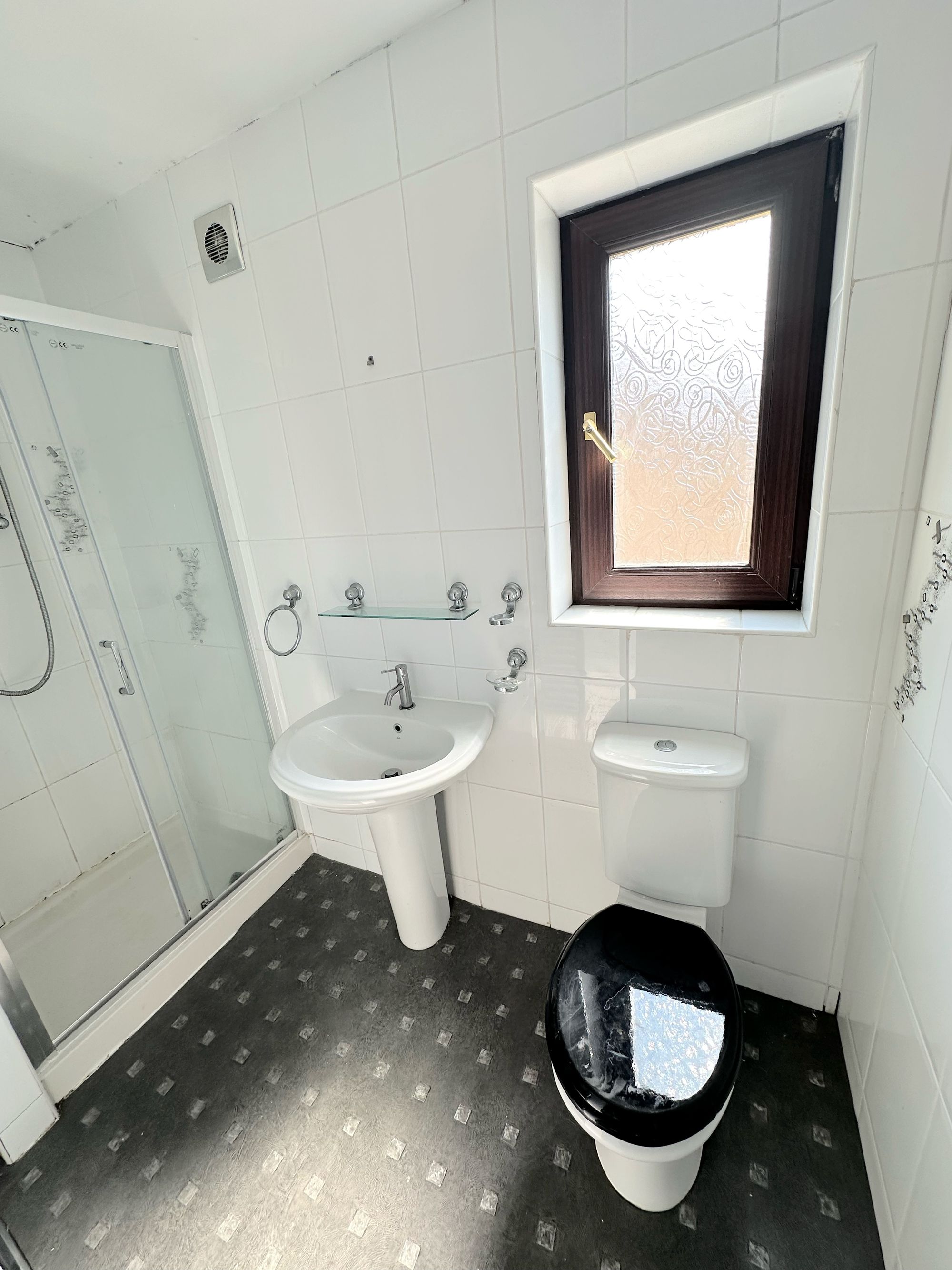 3 bed semi-detached house for sale in Roselee Close, Halifax  - Property Image 17