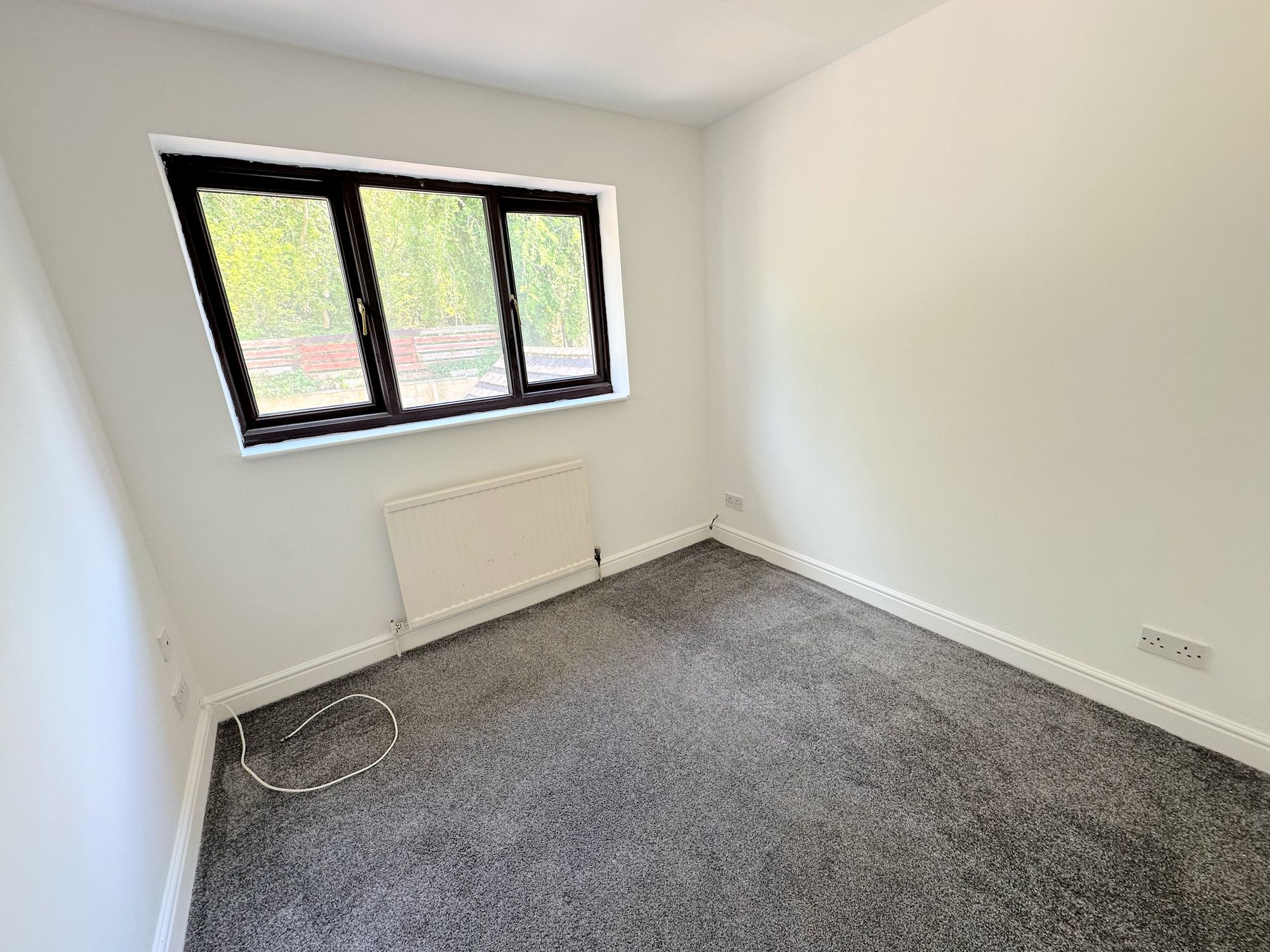 3 bed semi-detached house for sale in Roselee Close, Halifax  - Property Image 19