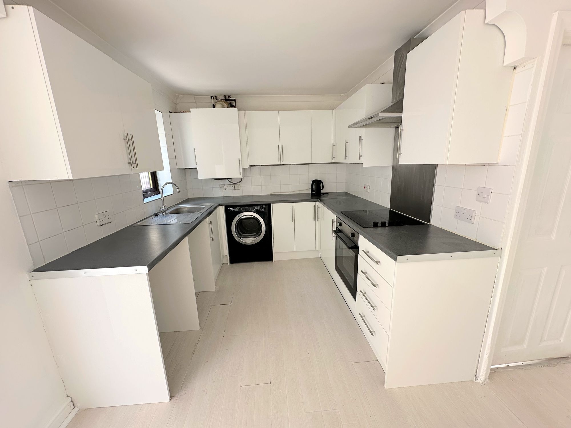 3 bed semi-detached house for sale in Roselee Close, Halifax  - Property Image 12