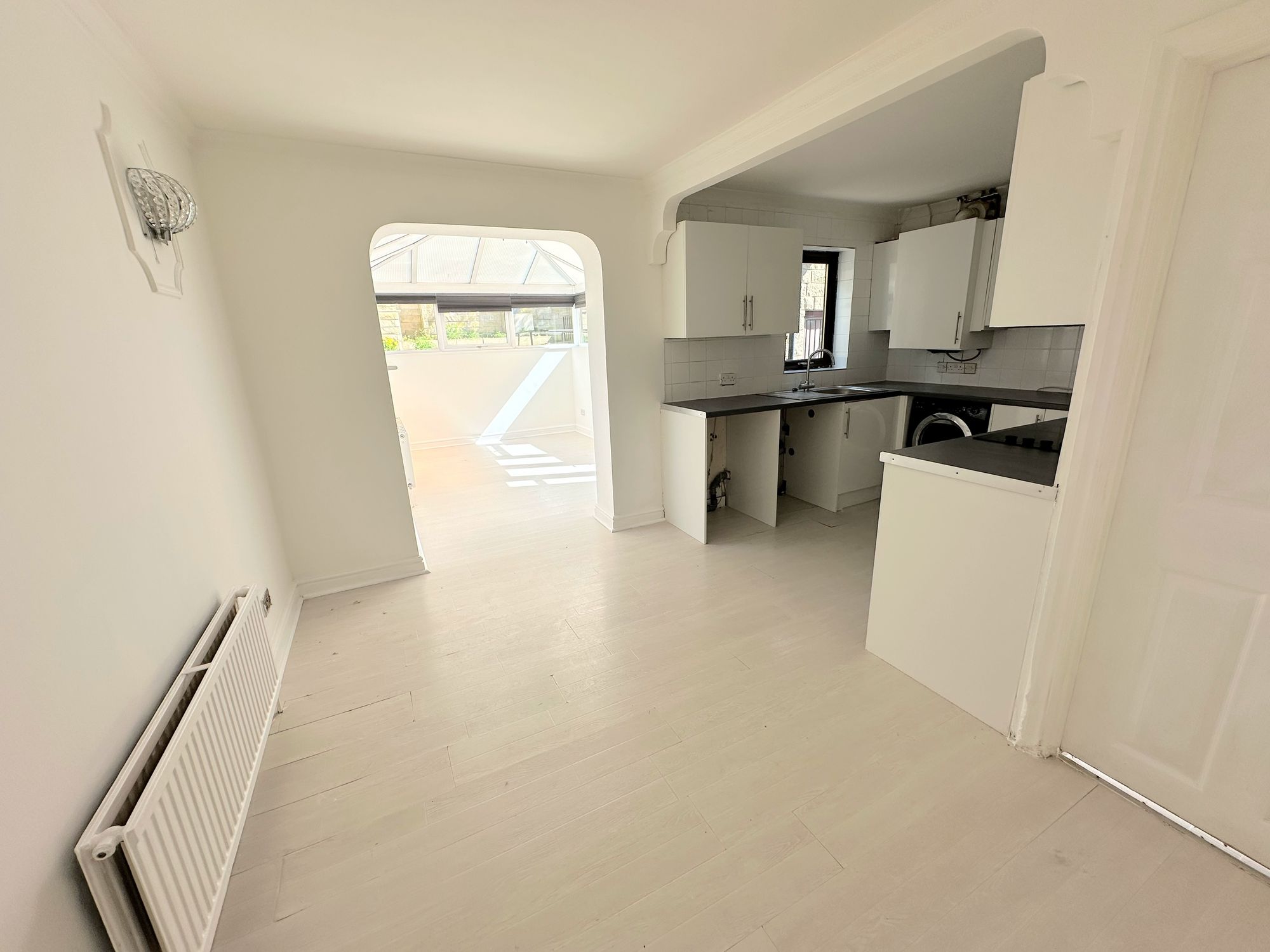 3 bed semi-detached house for sale in Roselee Close, Halifax  - Property Image 10