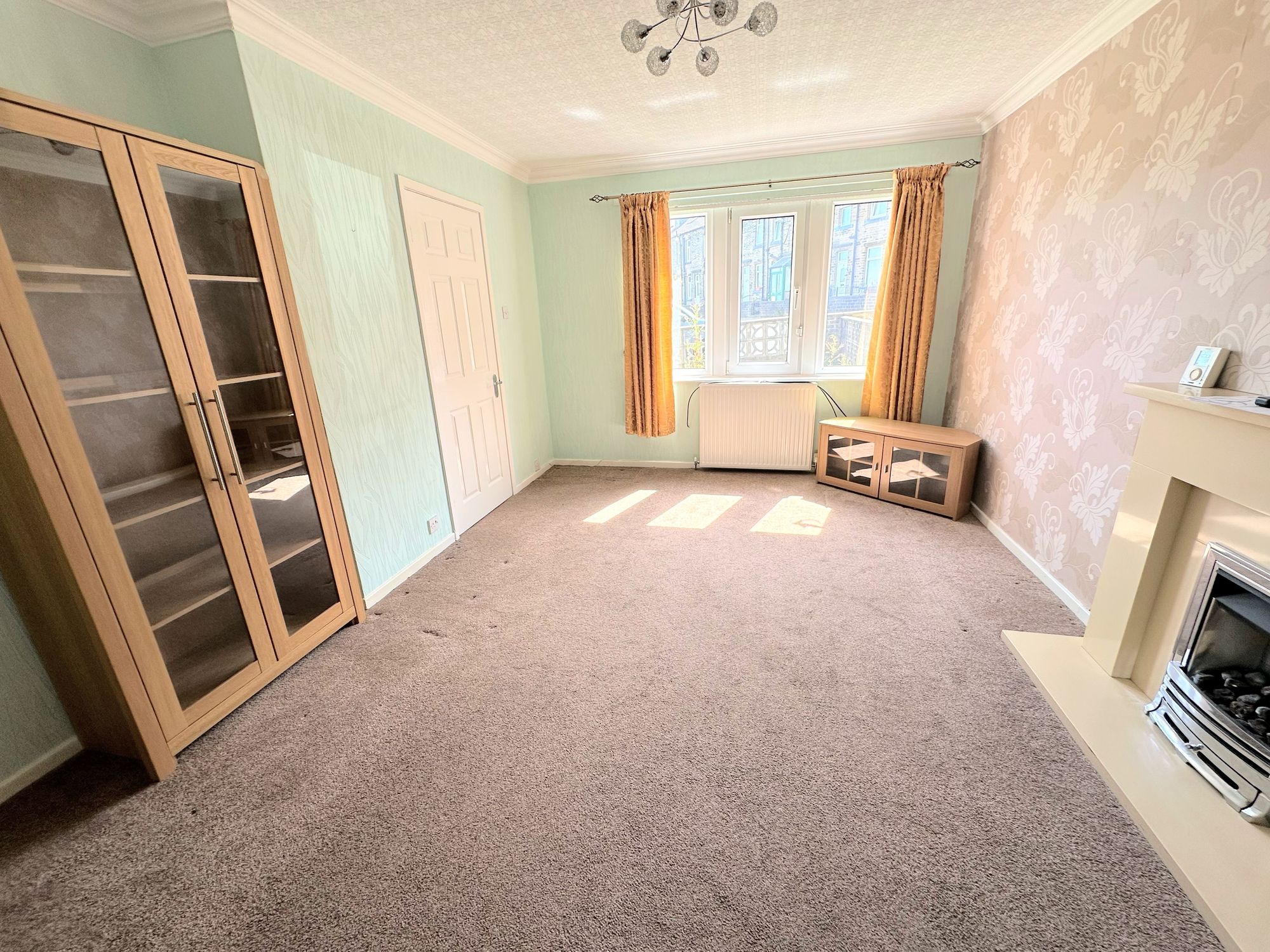 3 bed house for sale in Stretchgate Lane, Halifax  - Property Image 8