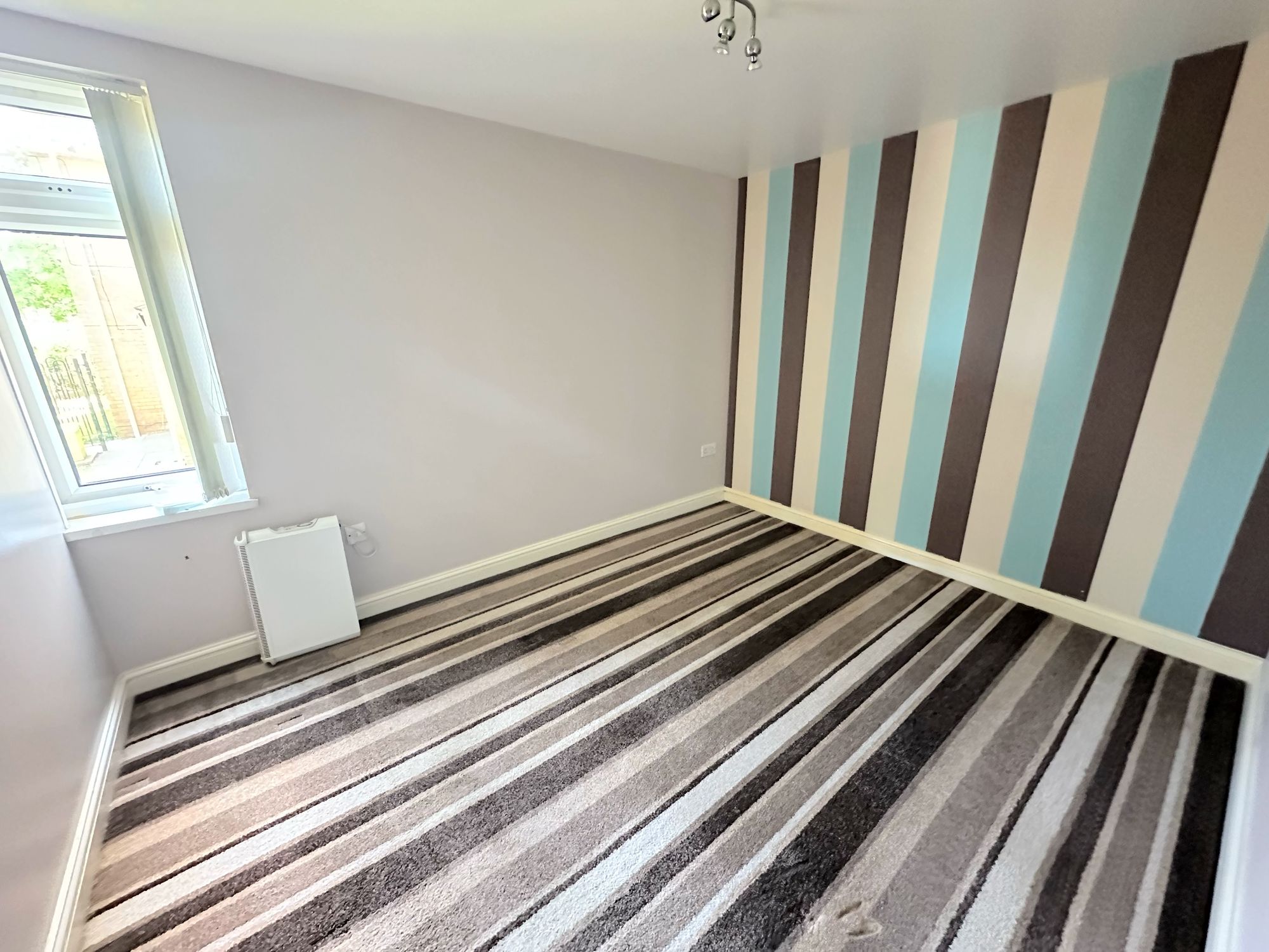 2 bed flat for sale in Cumberland Close, Halifax  - Property Image 10
