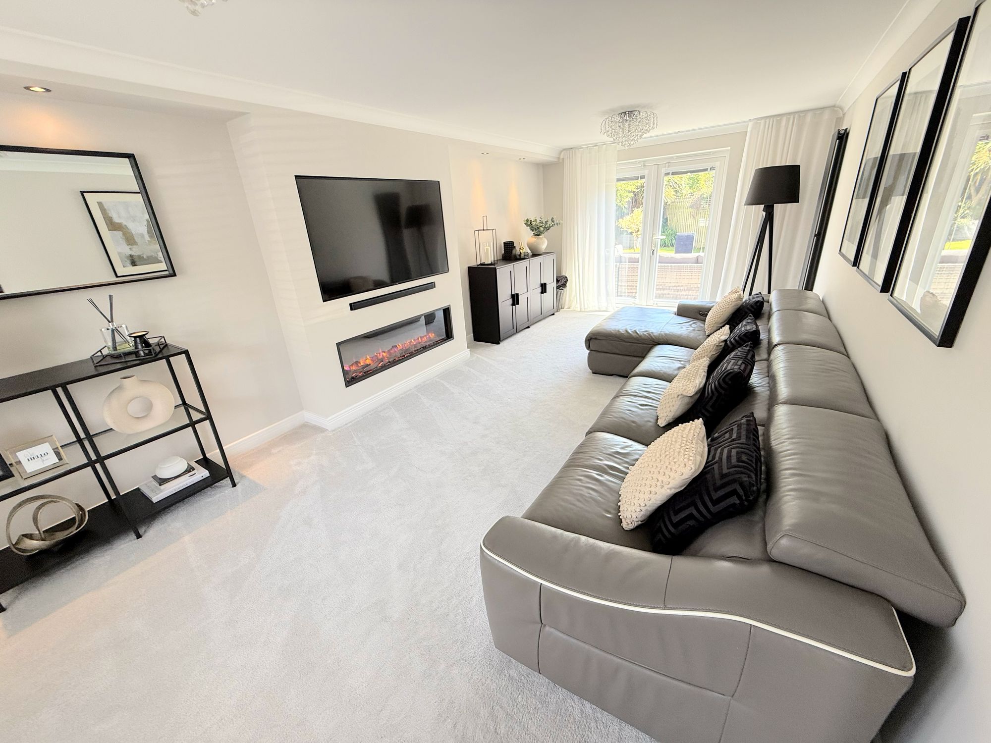 4 bed detached house for sale in Amelia Stewart Lane, Leeds  - Property Image 3