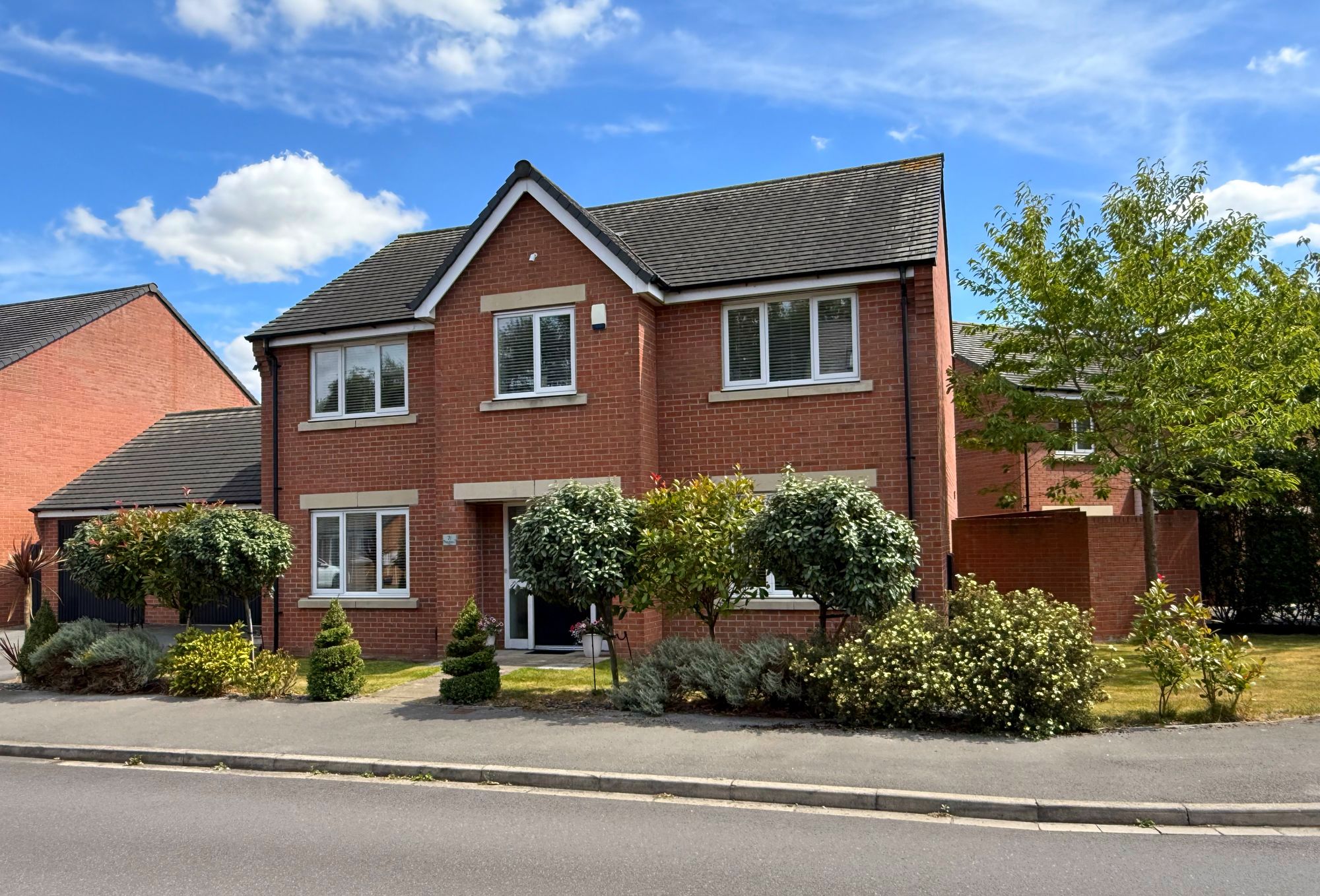 4 bed detached house for sale in Amelia Stewart Lane, Leeds  - Property Image 1