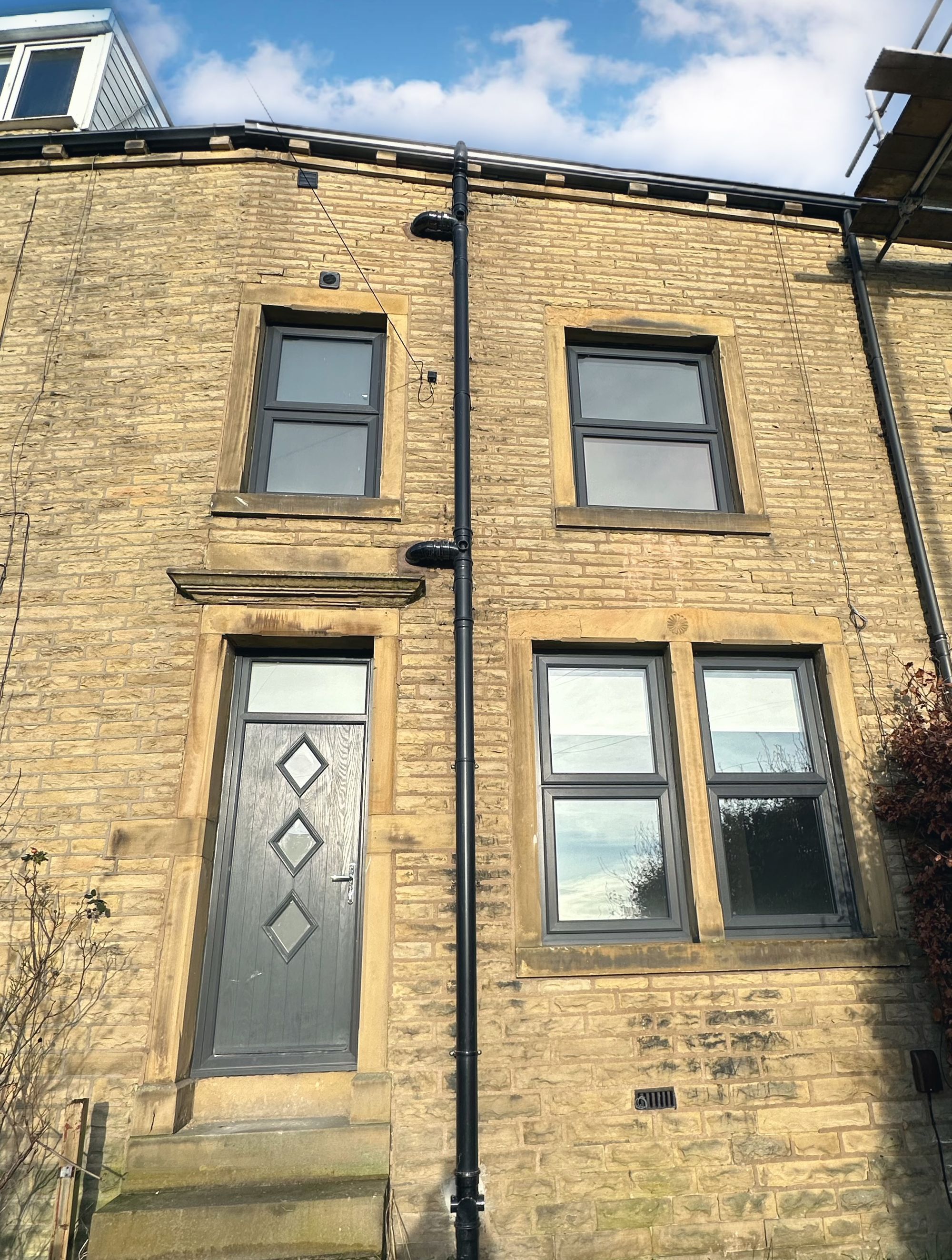 1 bed flat to rent in Dryclough Lane, Halifax  - Property Image 1