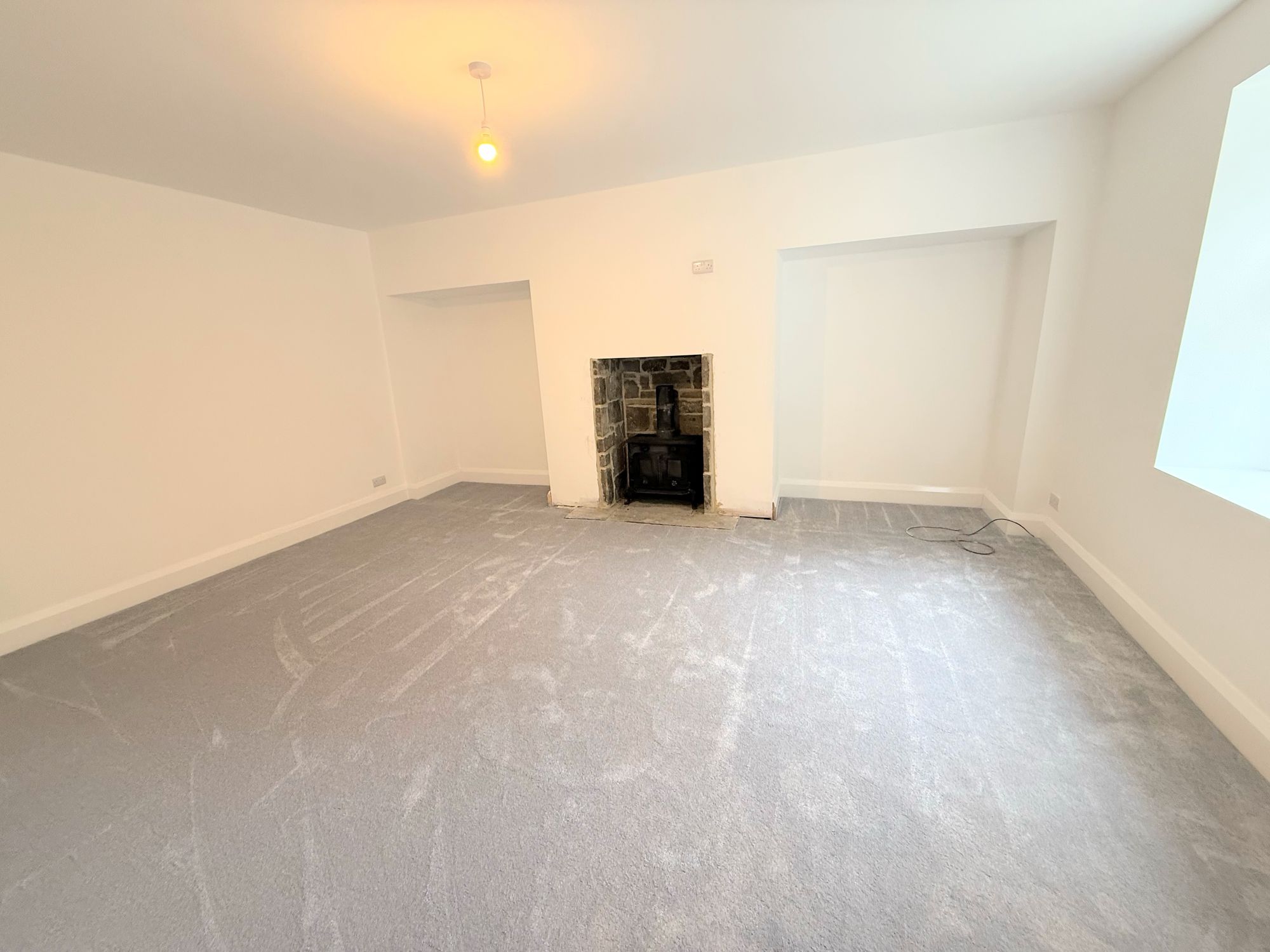 4 bed house for sale in Ovenden Wood, Halifax  - Property Image 9