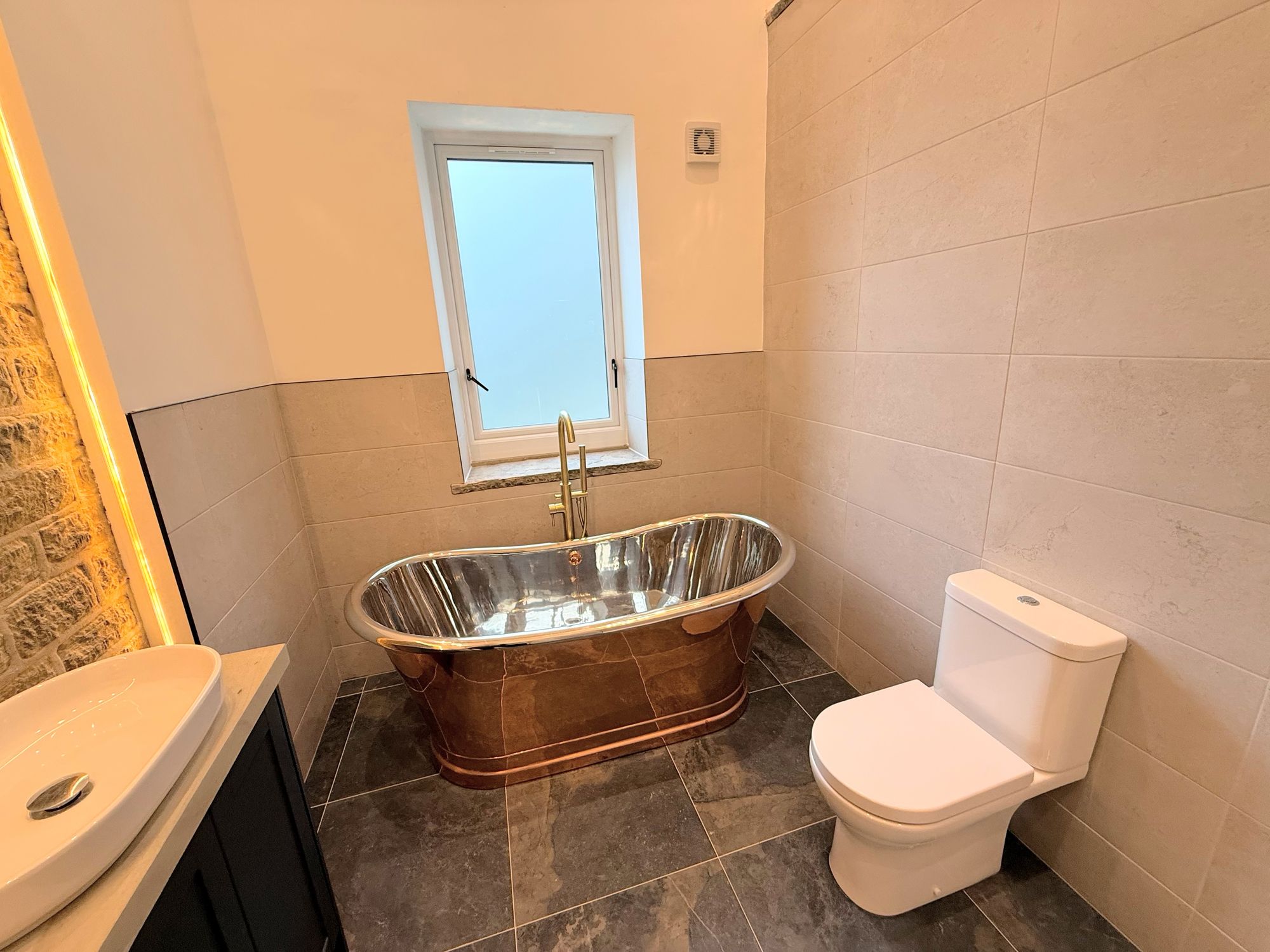 4 bed house for sale in Ovenden Wood, Halifax  - Property Image 28