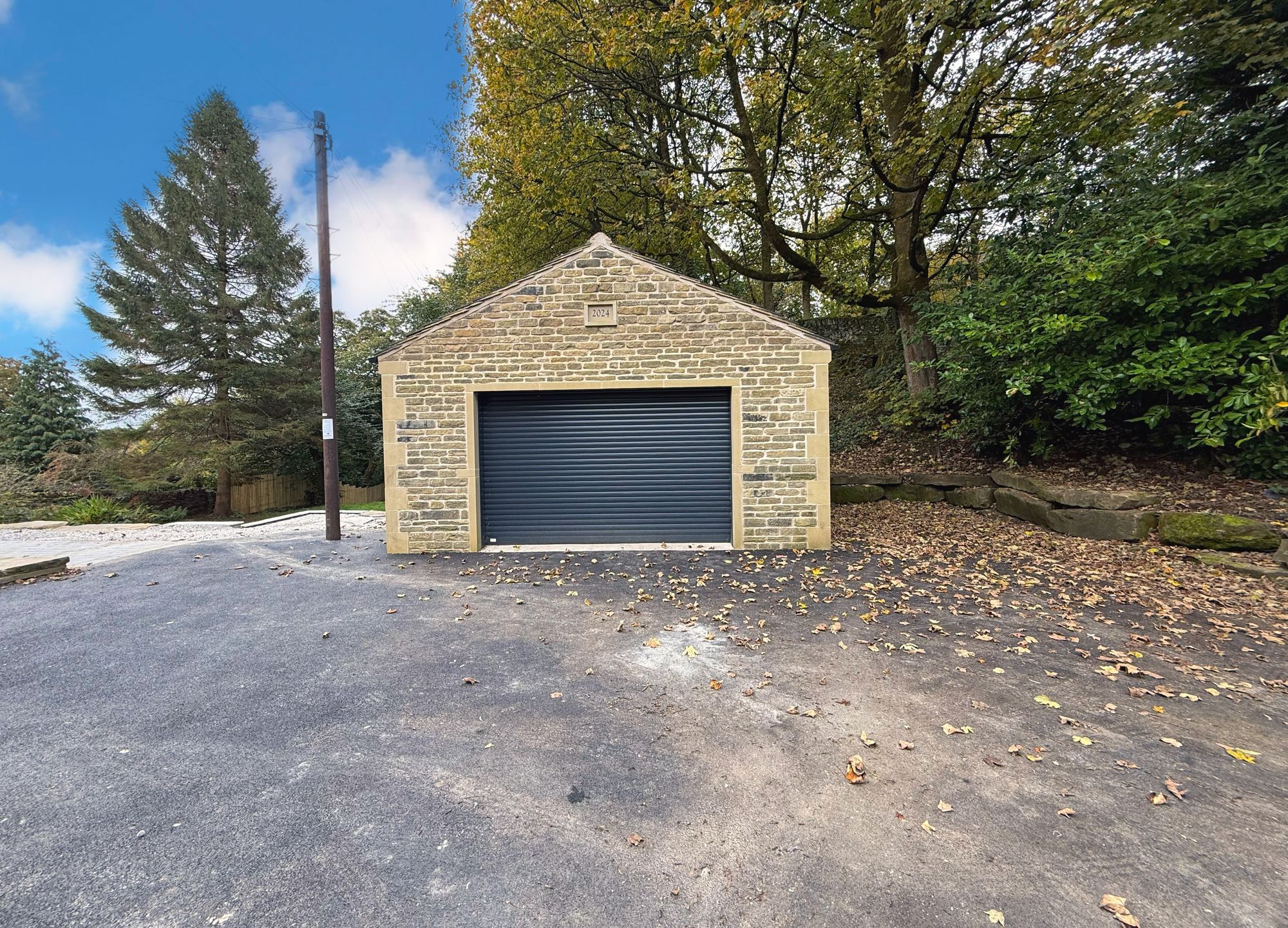 4 bed house for sale in Ovenden Wood, Halifax  - Property Image 33