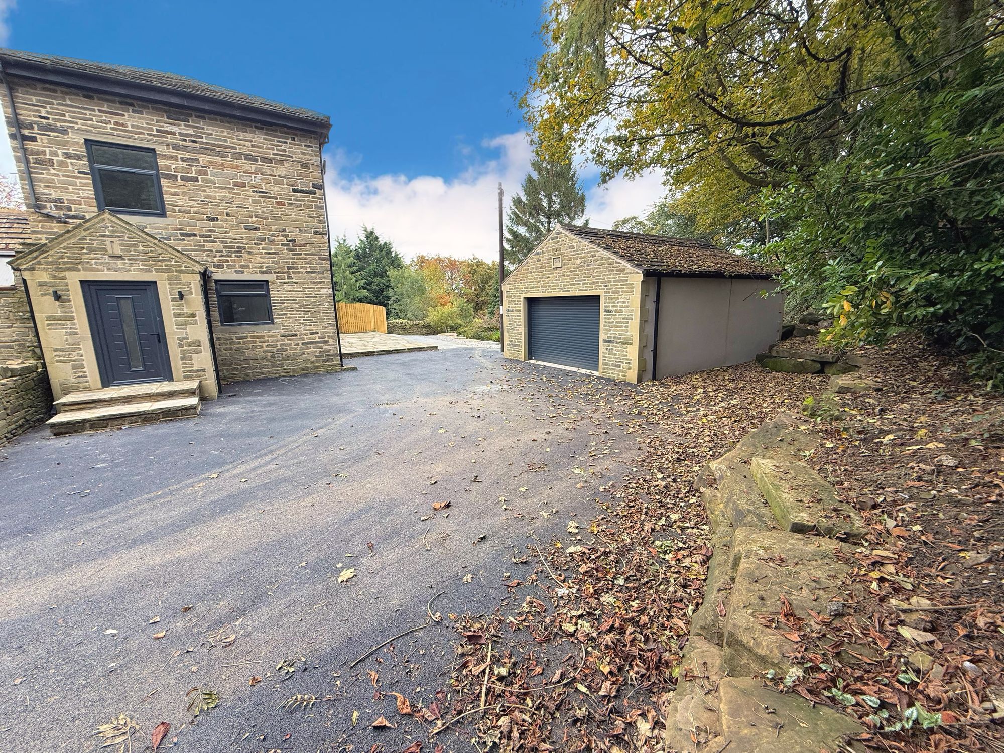 4 bed house for sale in Ovenden Wood, Halifax  - Property Image 43