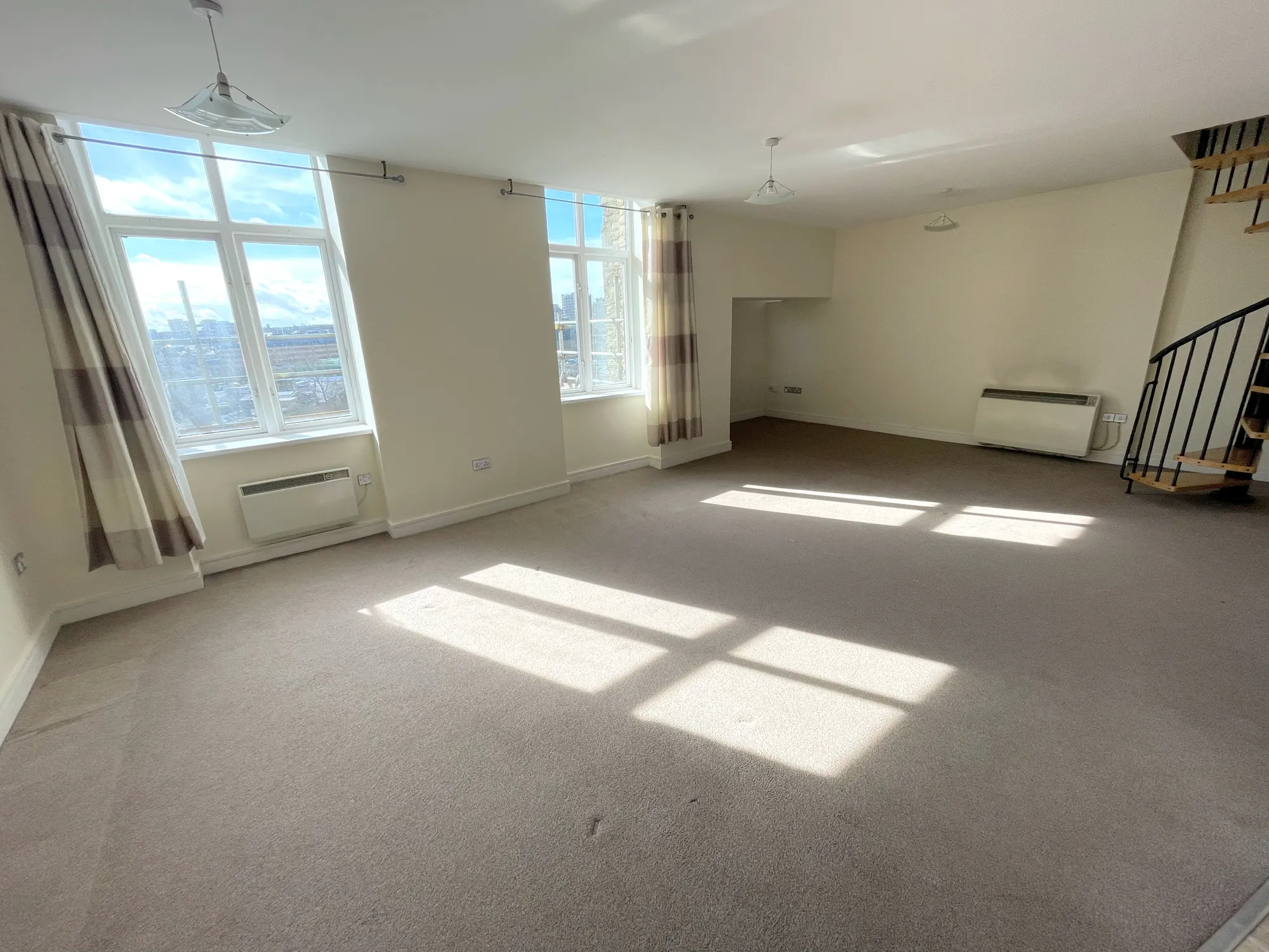 2 bed apartment for sale in Garden Street North, Halifax  - Property Image 1