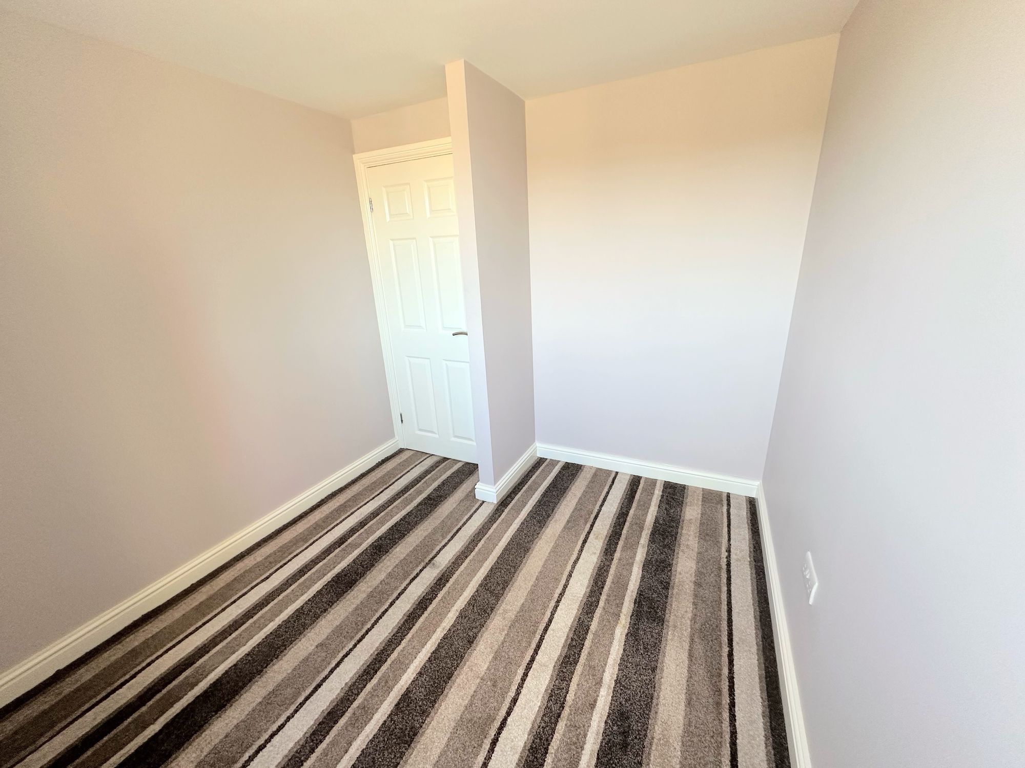 2 bed flat to rent in Weavers Brook, Halifax 11