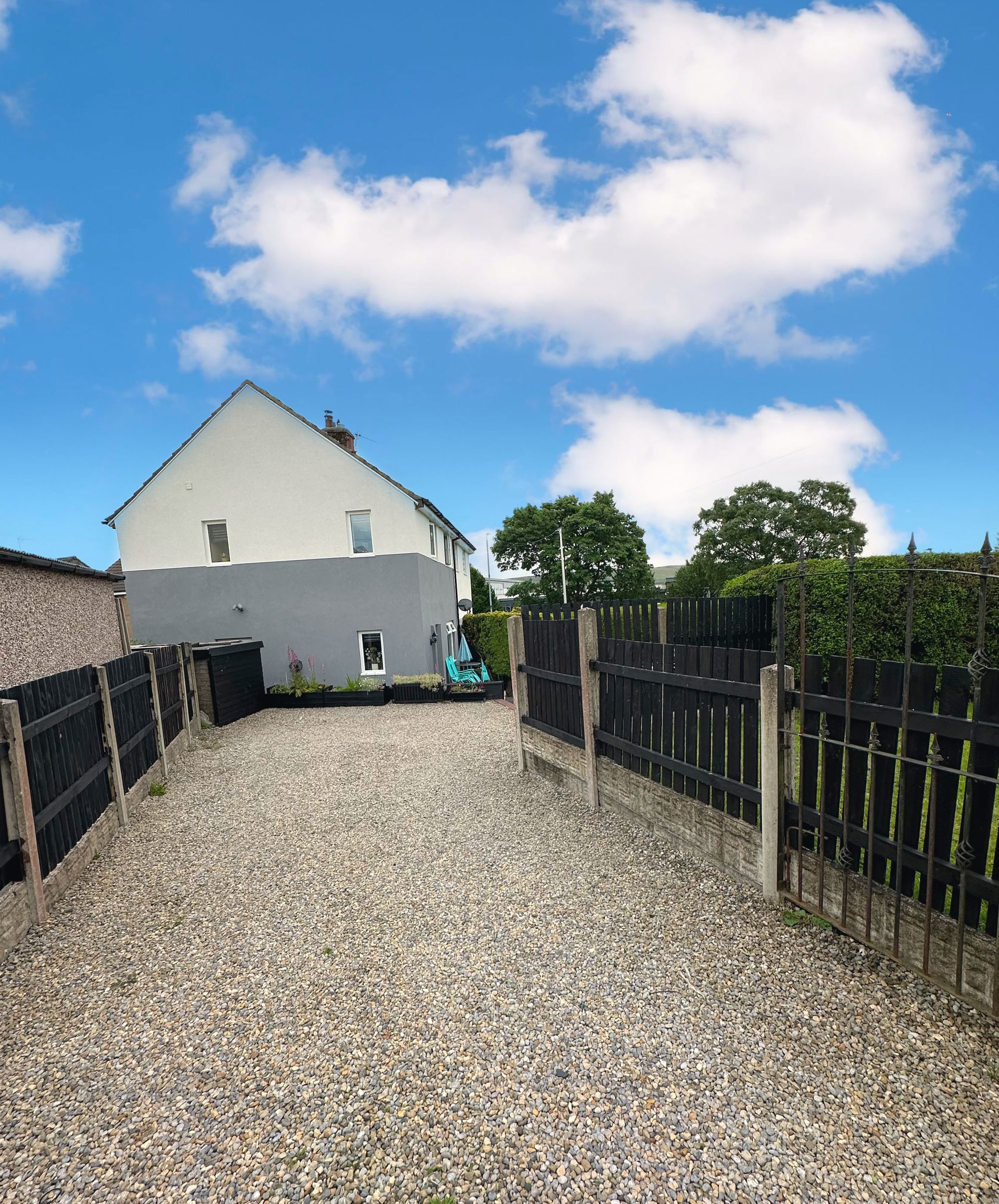 3 bed semi-detached house for sale in Moor Bottom Road, Halifax  - Property Image 37