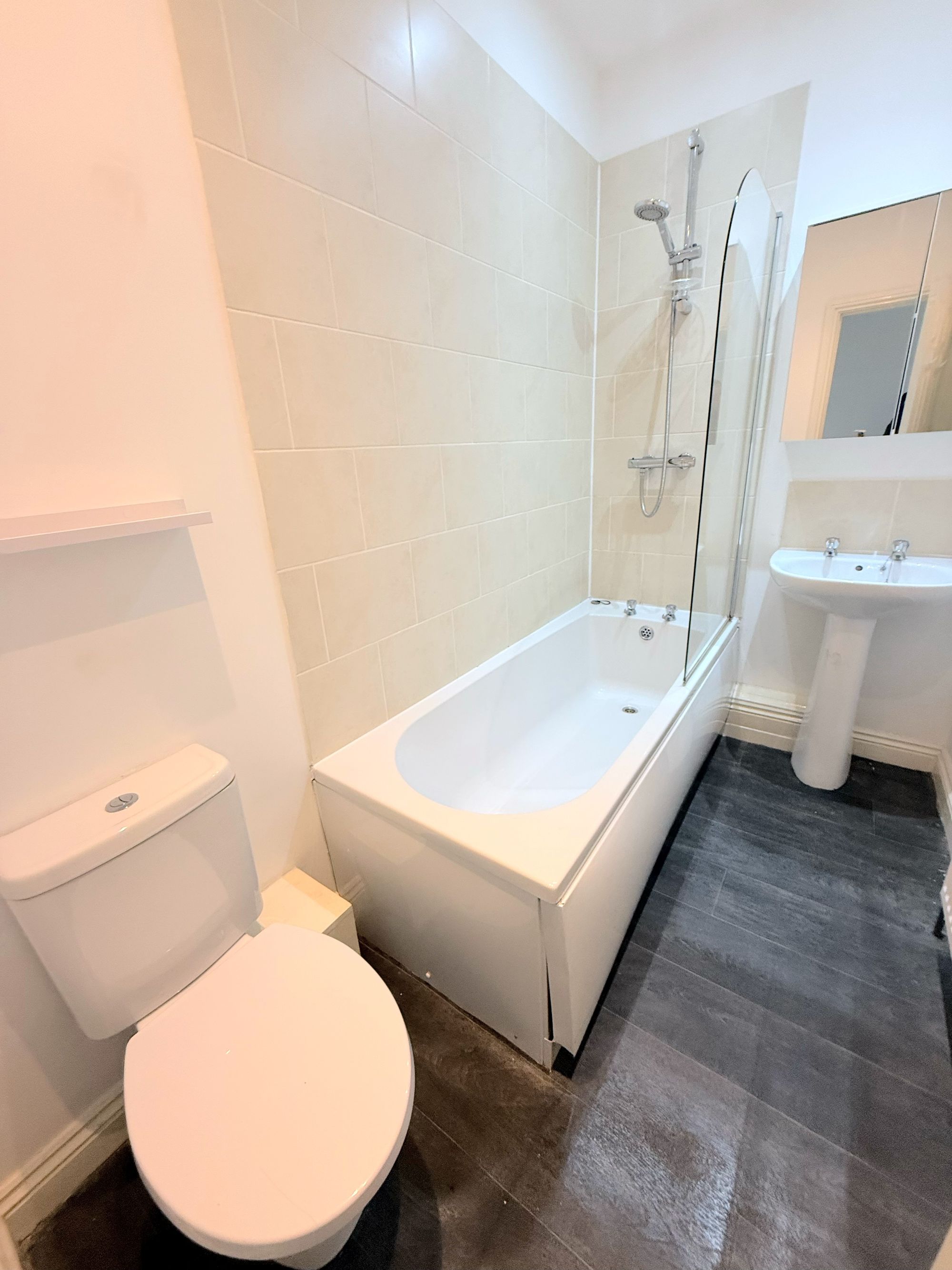 2 bed mid-terraced house for sale in Crossley Terrace South, Halifax  - Property Image 8