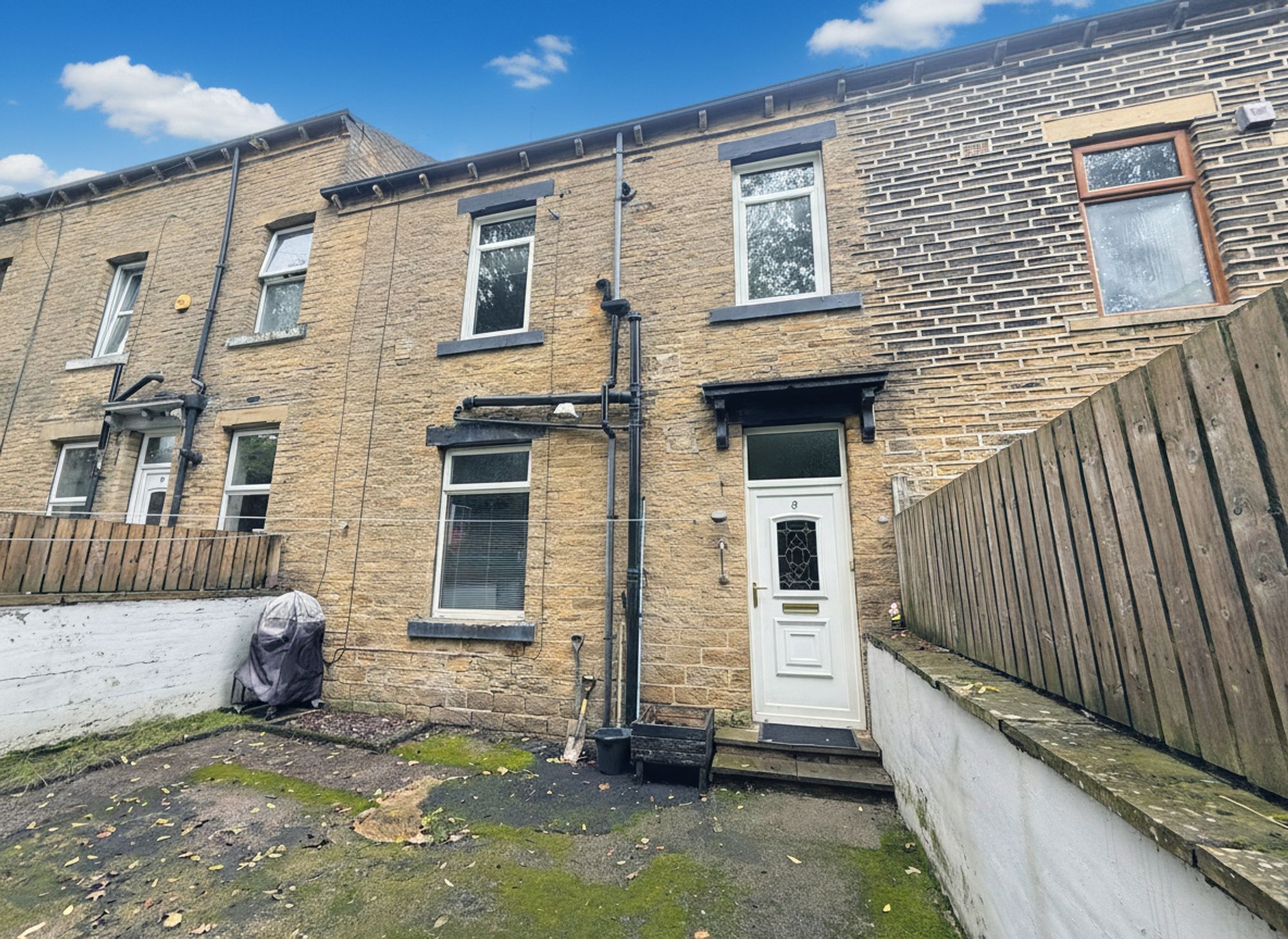 2 bed mid-terraced house for sale in Crossley Terrace South, Halifax, HX3 
