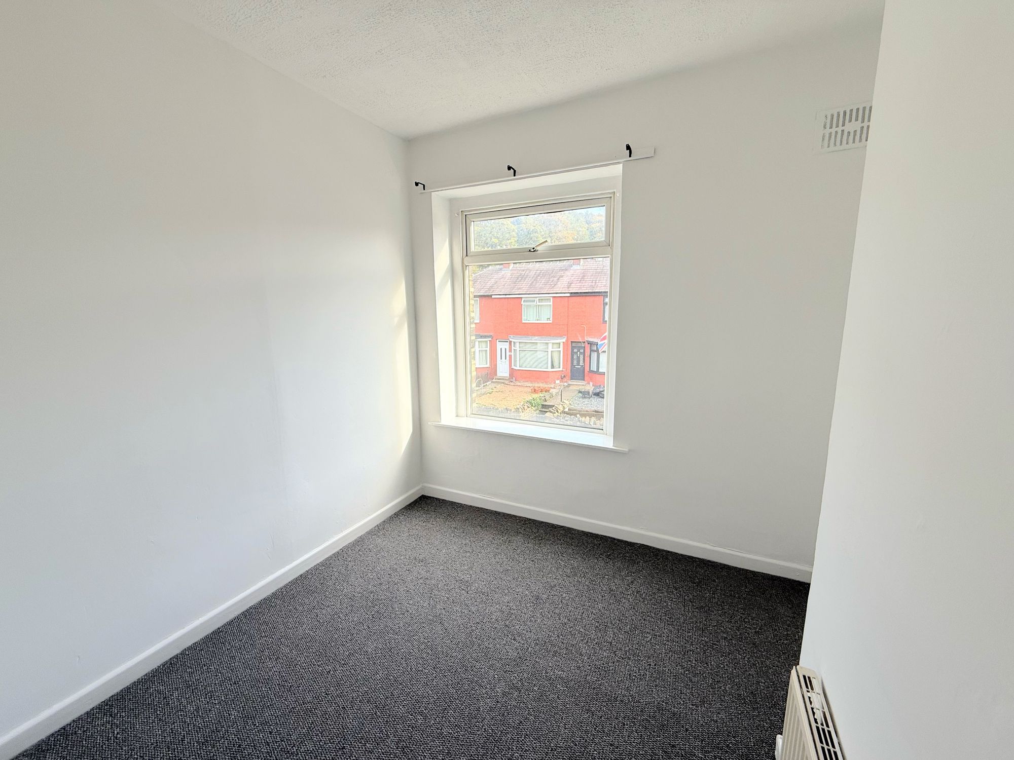 3 bed mid-terraced house for sale in Whitegate Road, Halifax 14