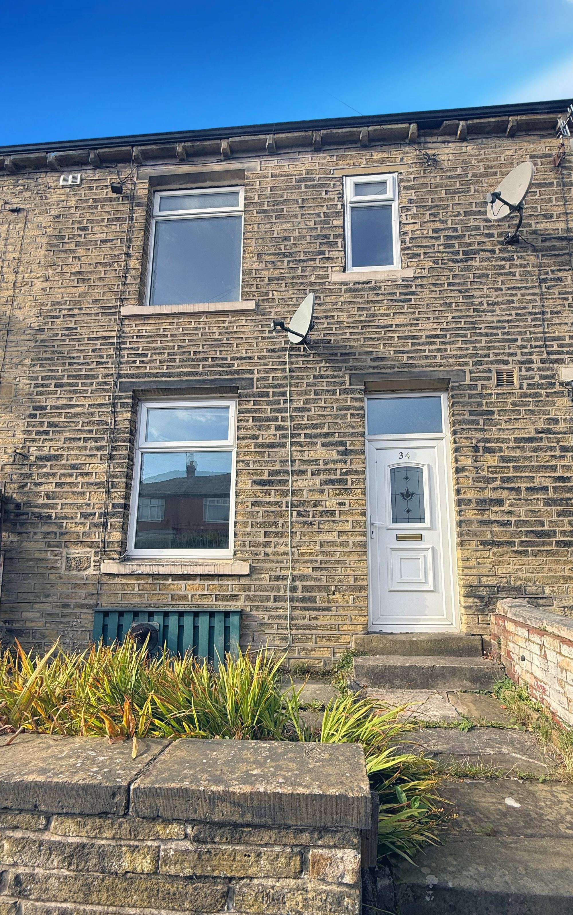 3 bed mid-terraced house for sale in Whitegate Road, Halifax, HX3 