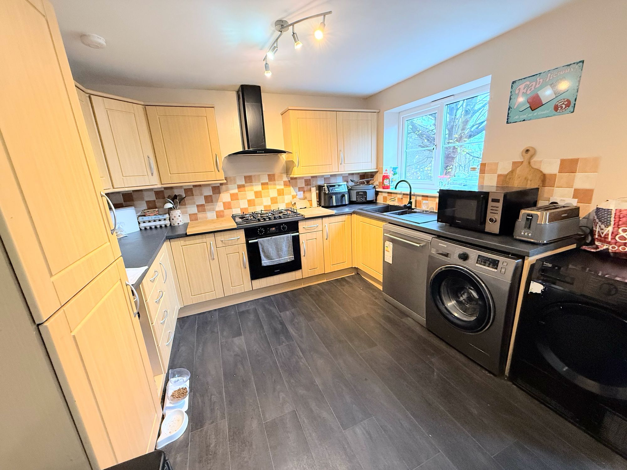 3 bed semi-detached house for sale in Anvil Court, Halifax  - Property Image 2