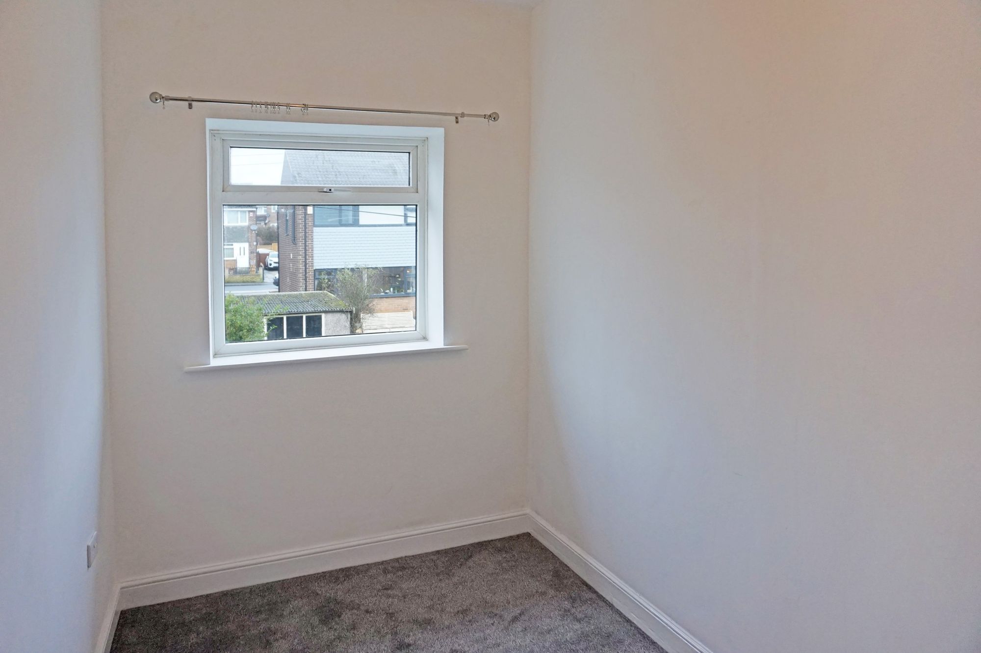 2 bed mid-terraced house to rent in Railway Terrace, Bradford  - Property Image 13