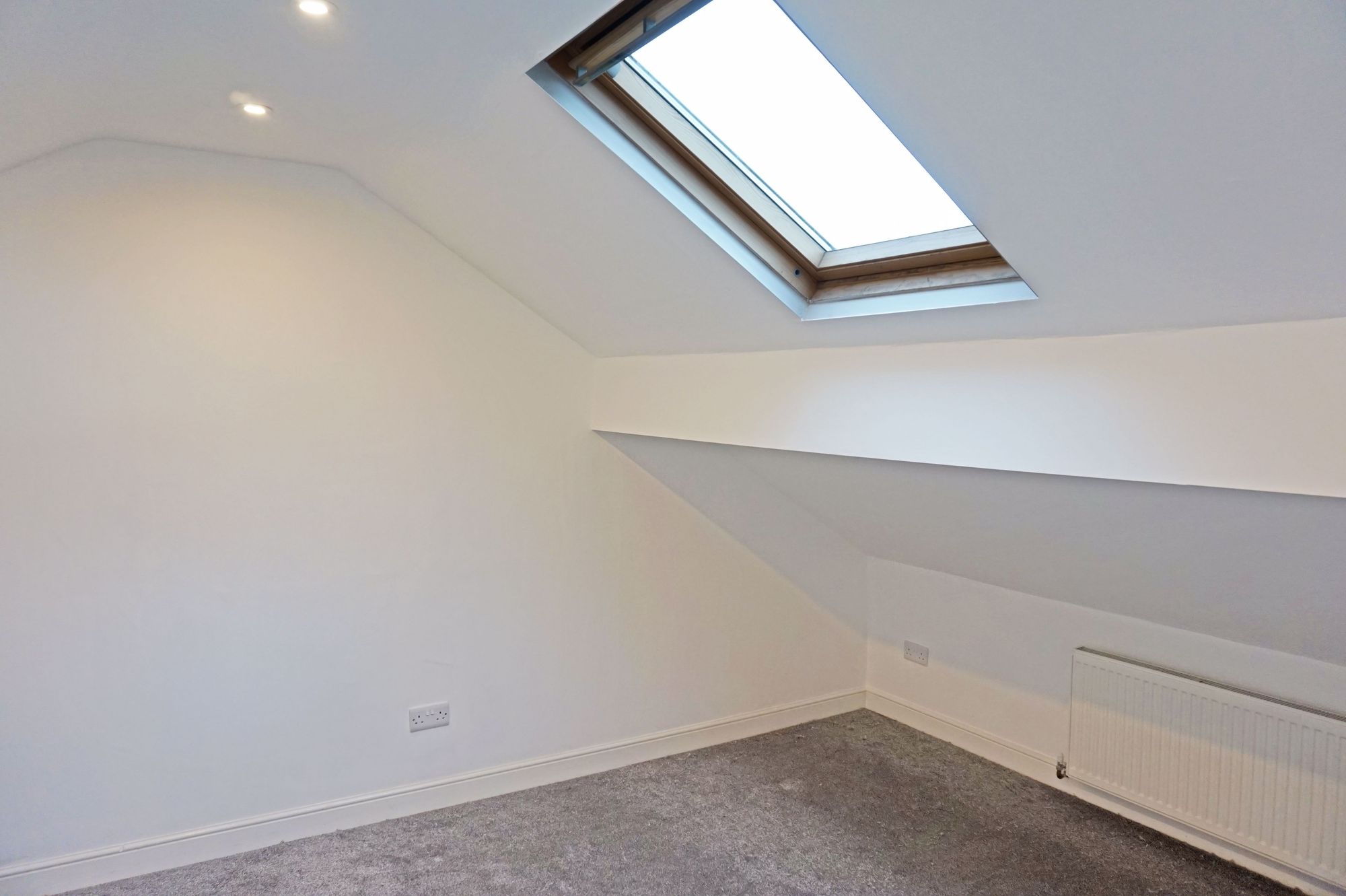 2 bed mid-terraced house to rent in Railway Terrace, Bradford  - Property Image 16