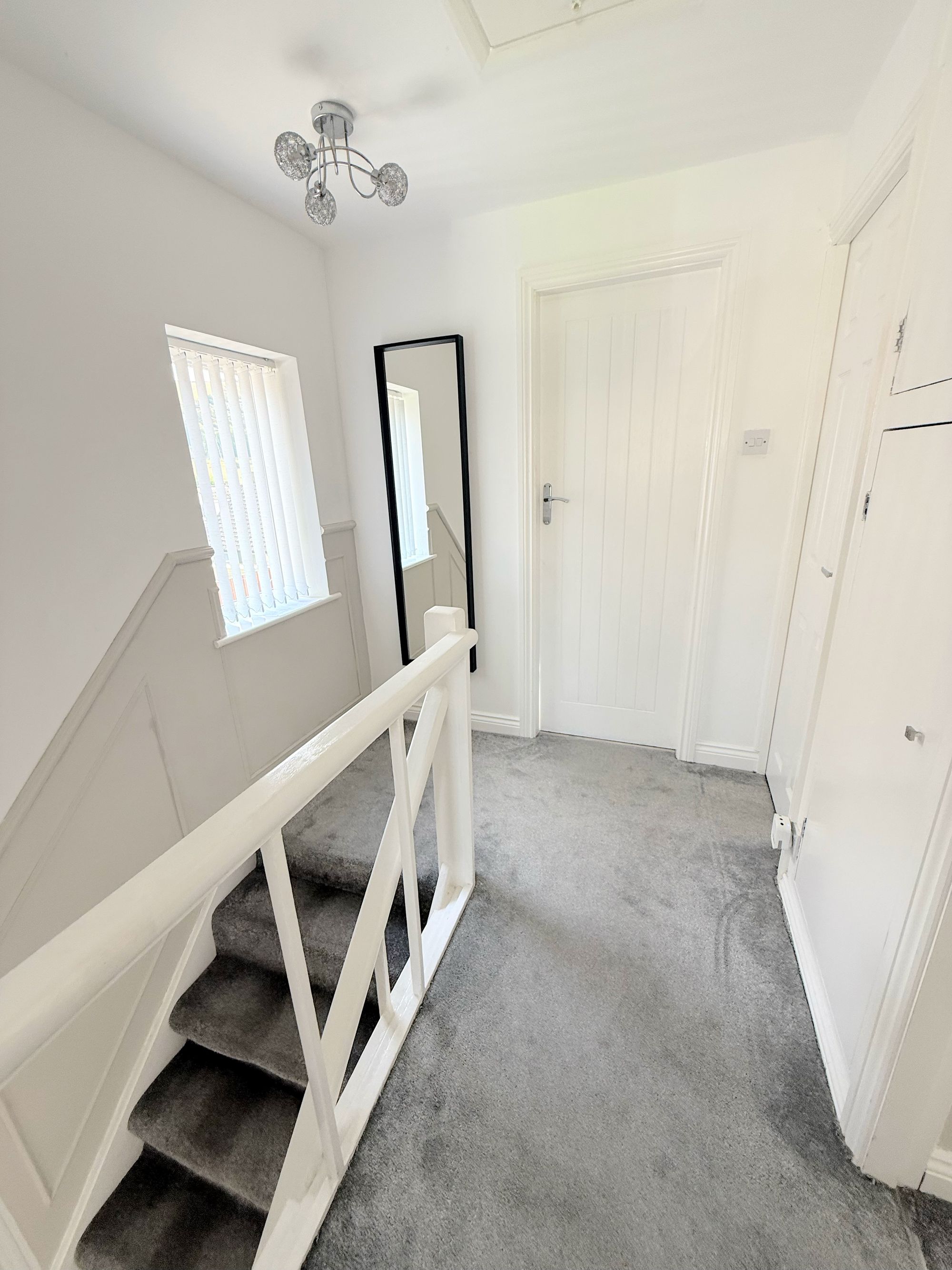 3 bed semi-detached house for sale in Beechwood Road, Halifax  - Property Image 19