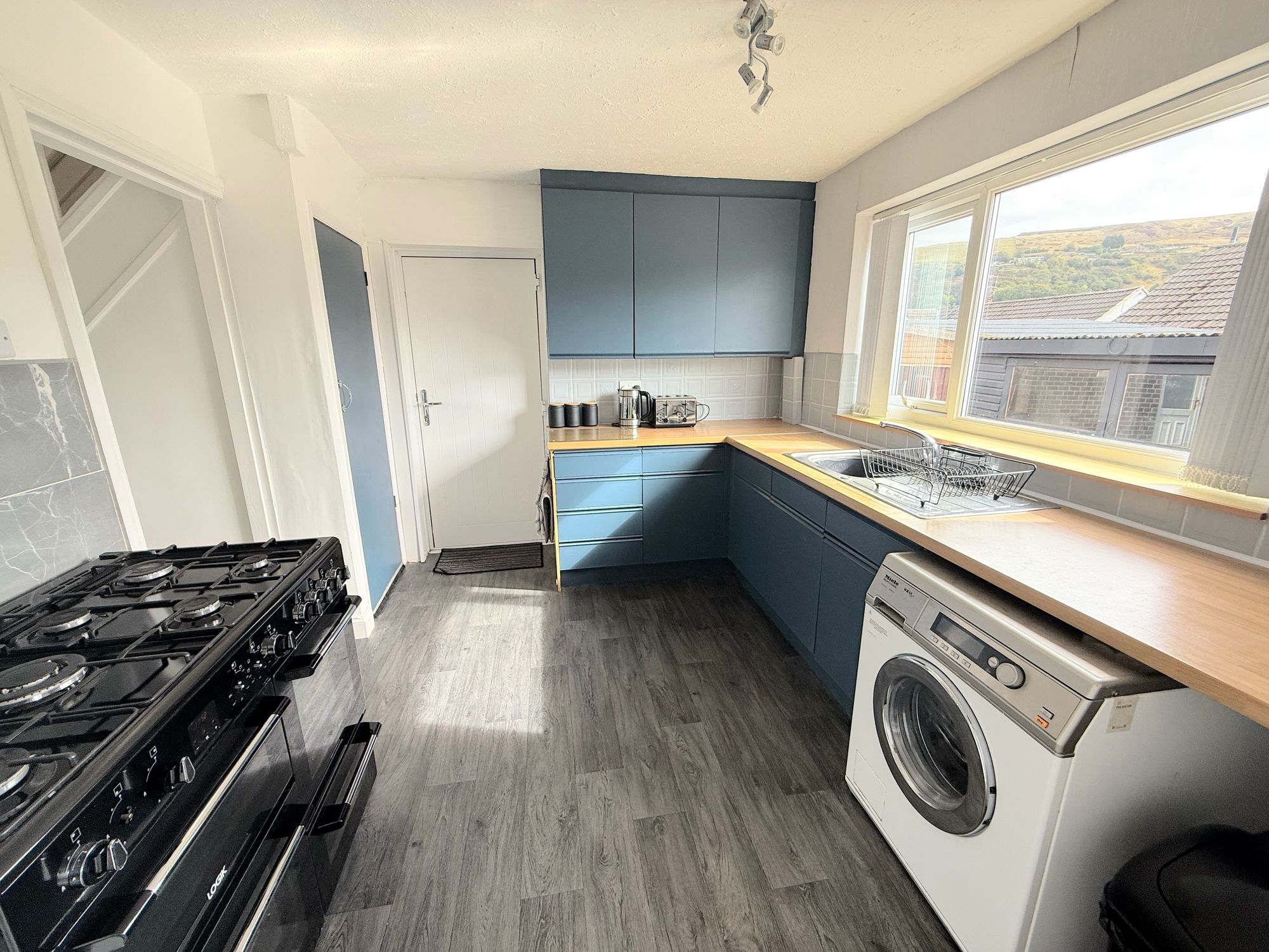 3 bed semi-detached house for sale in Beechwood Road, Halifax 13