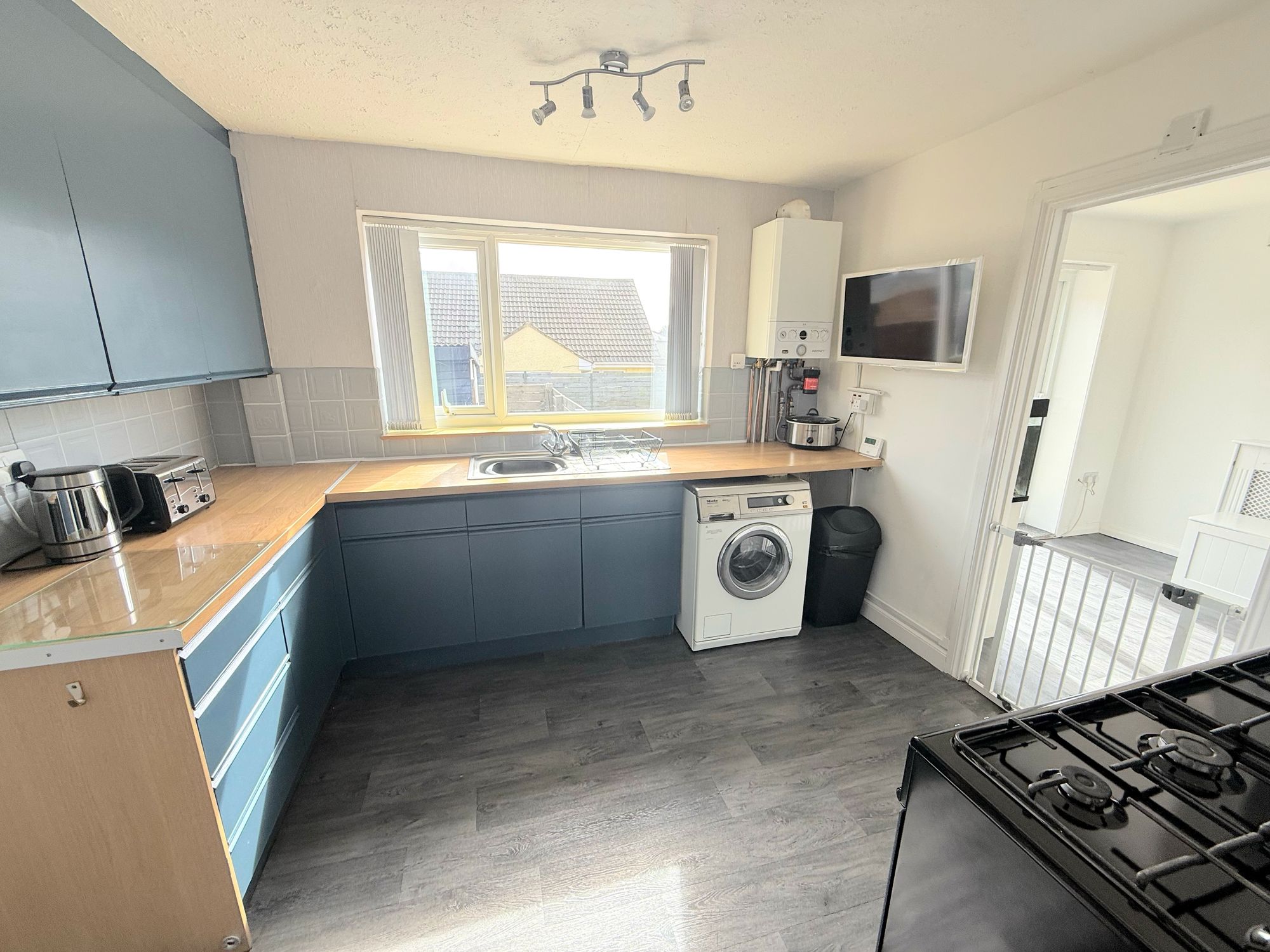 3 bed semi-detached house for sale in Beechwood Road, Halifax  - Property Image 15