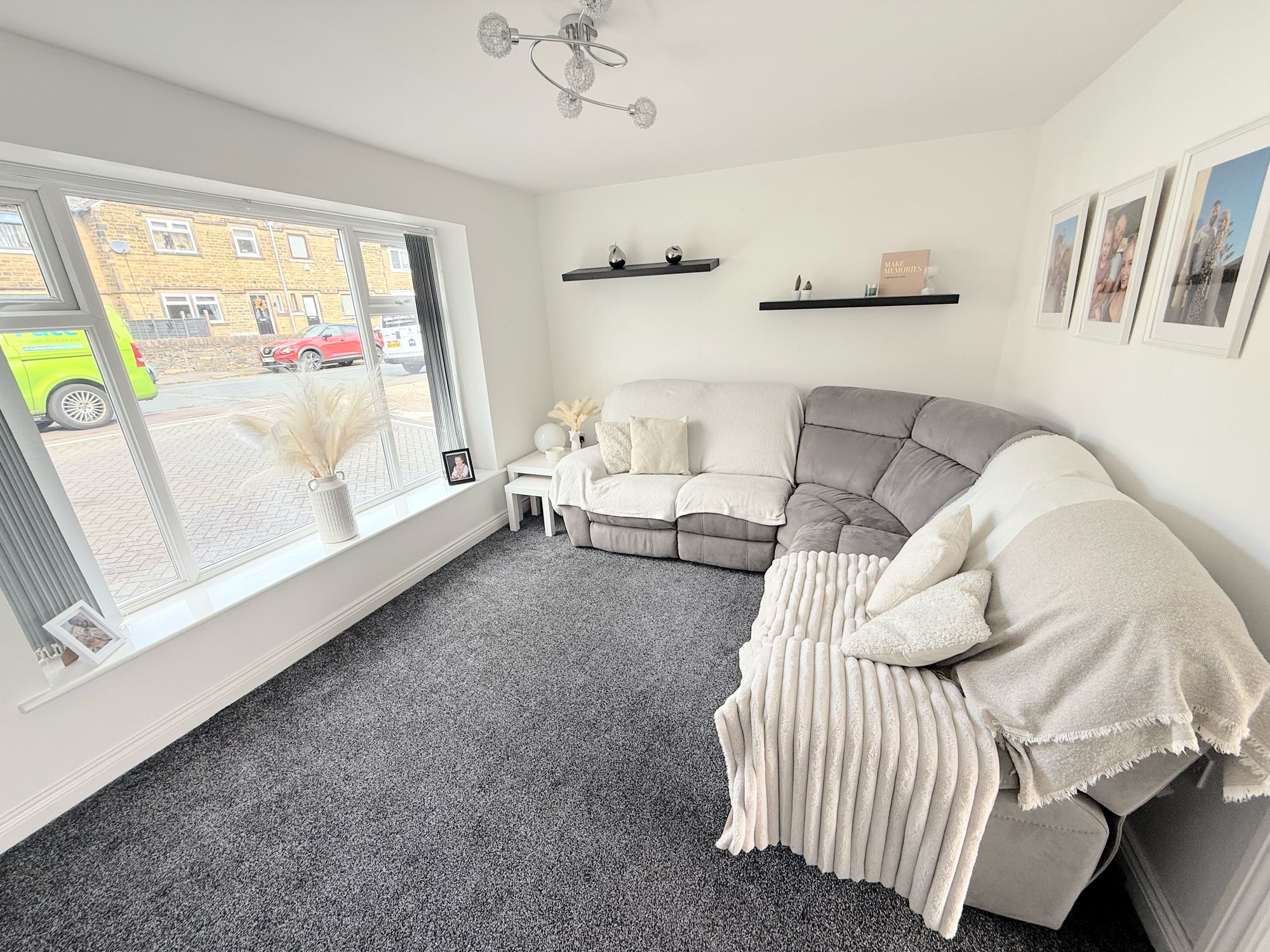 3 bed semi-detached house for sale in Beechwood Road, Halifax  - Property Image 10
