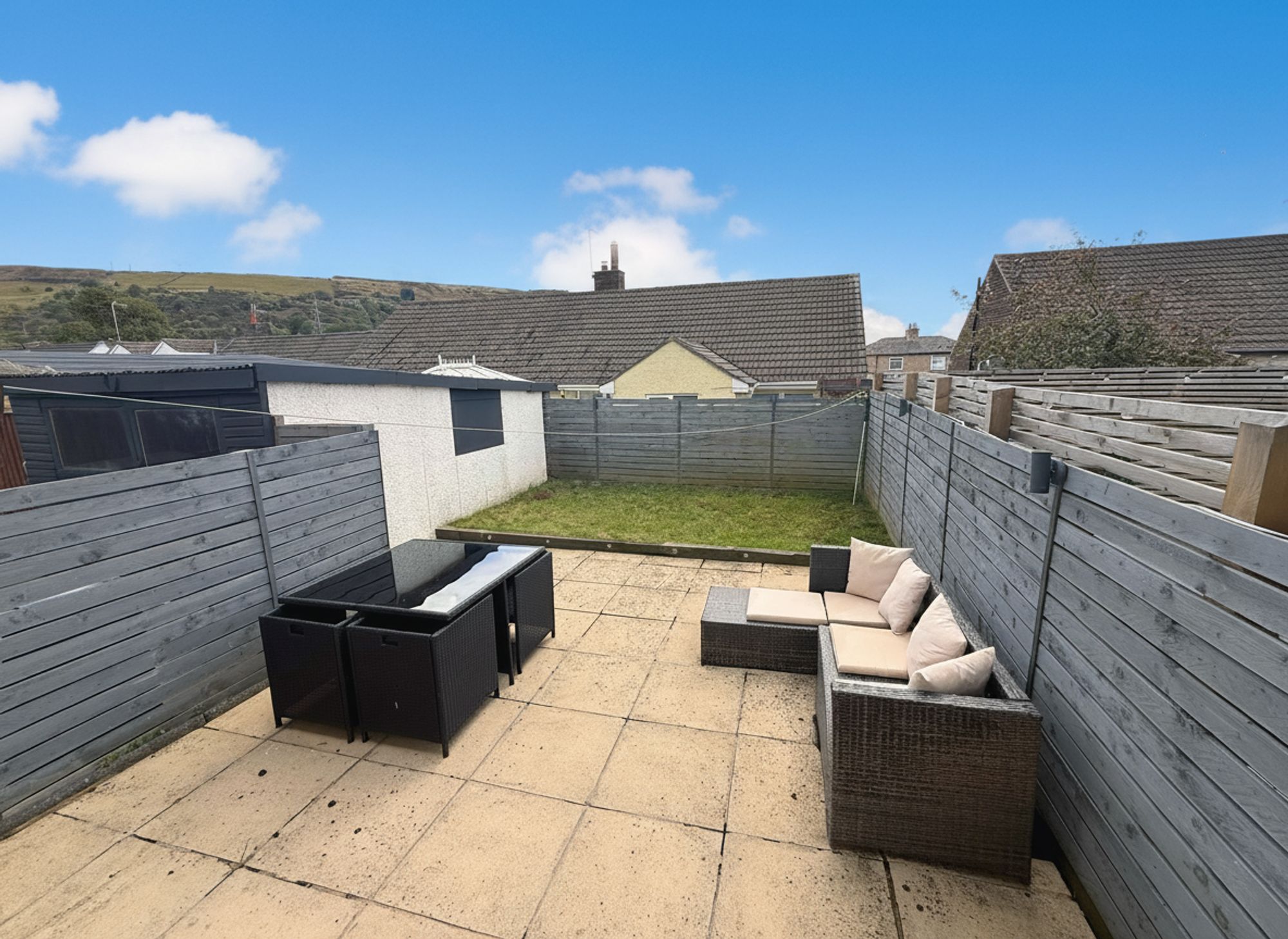 3 bed semi-detached house for sale in Beechwood Road, Halifax  - Property Image 4