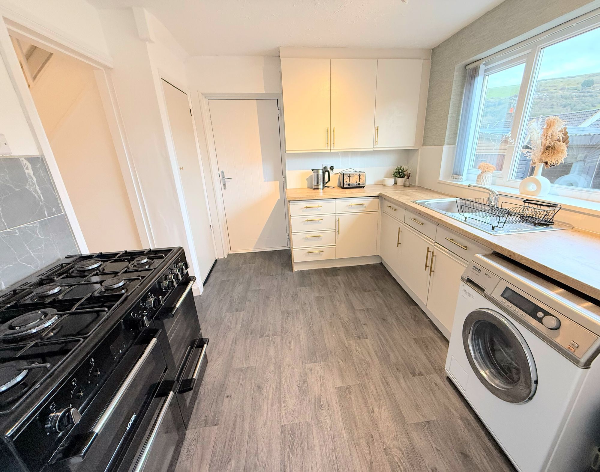 3 bed semi-detached house for sale in Beechwood Road, Halifax 12