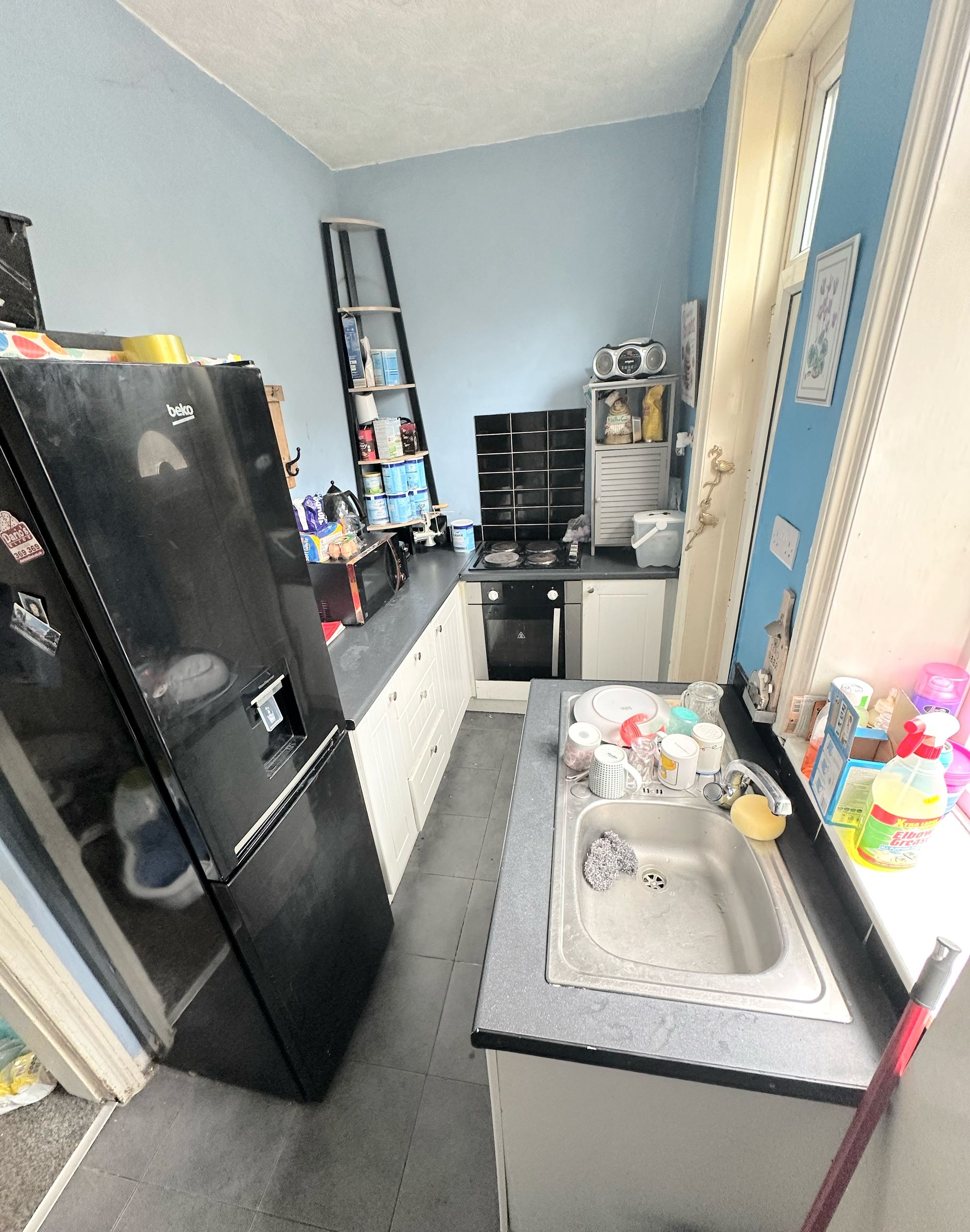 2 bed mid-terraced house for sale in Claremount Road, Halifax  - Property Image 3