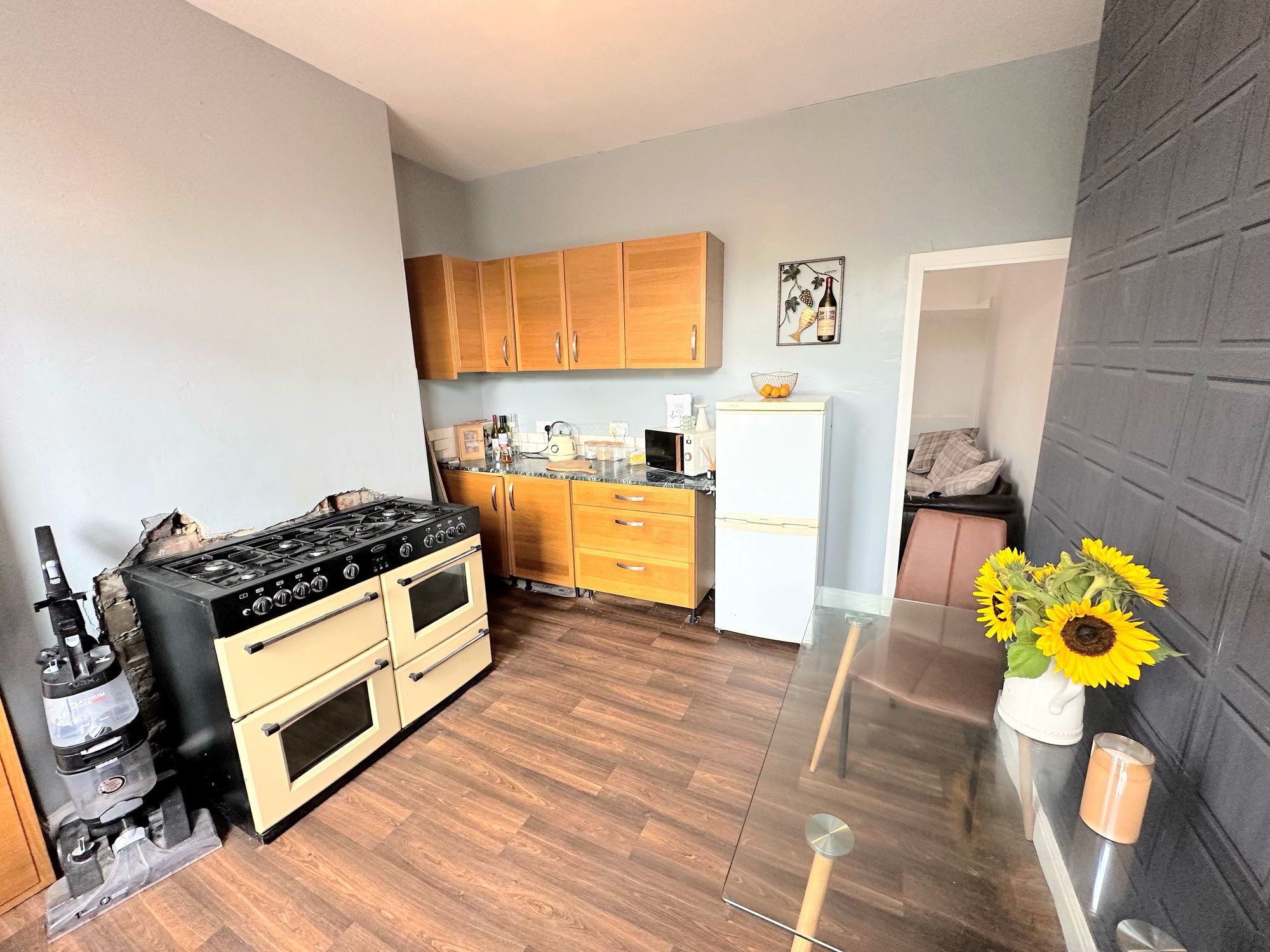 2 bed terraced house for sale in Woodside Crescent, Halifax  - Property Image 9